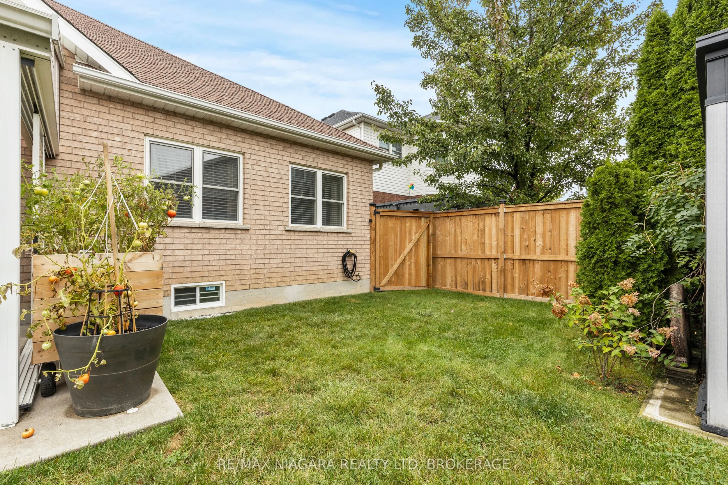 15 Loretta Drive