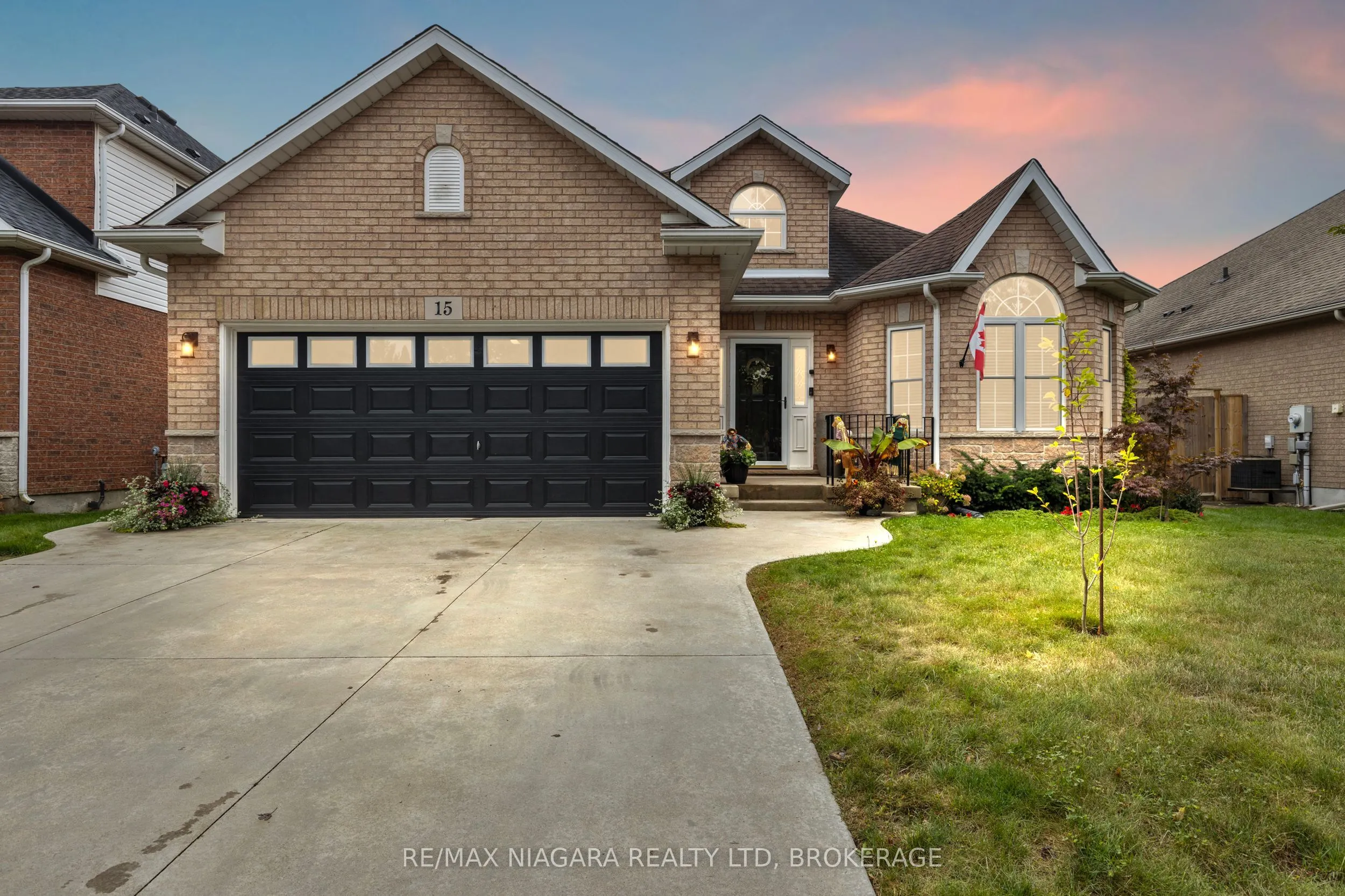 15 Loretta Drive