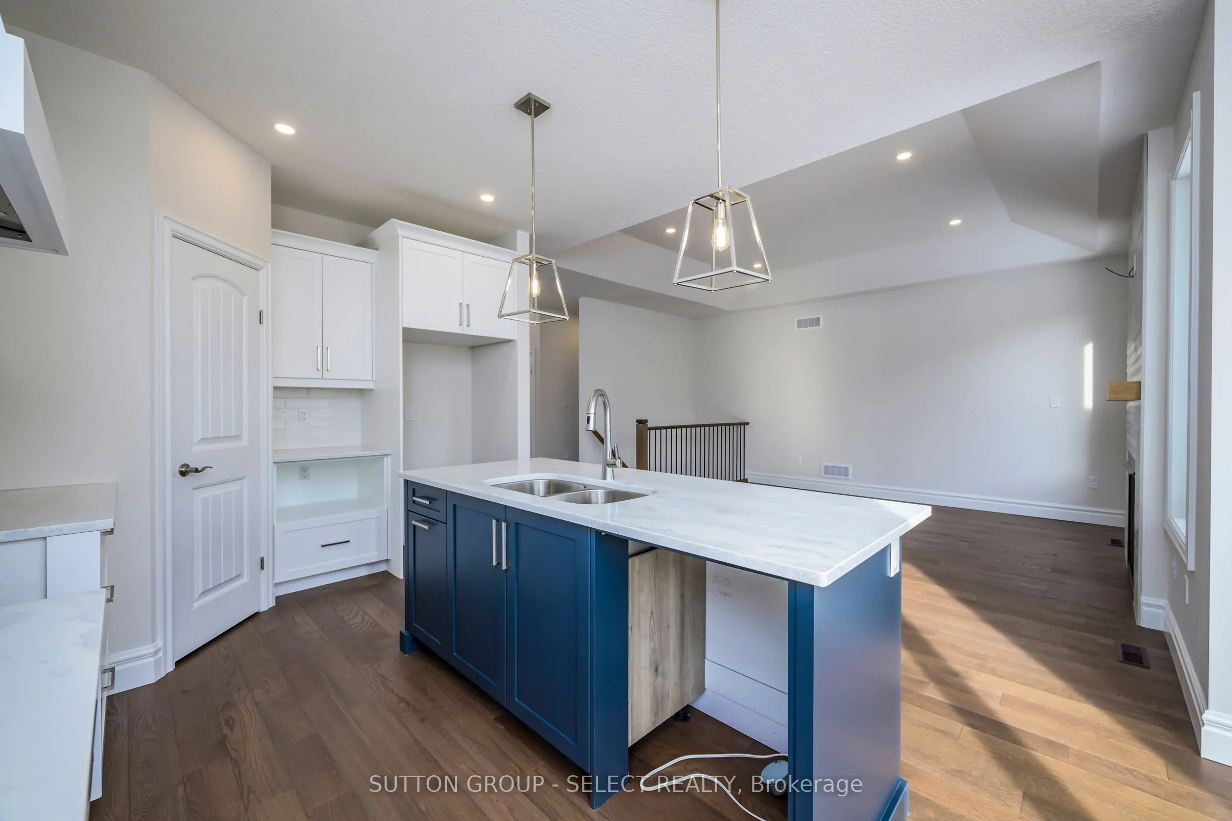 7 Spruce Crescent