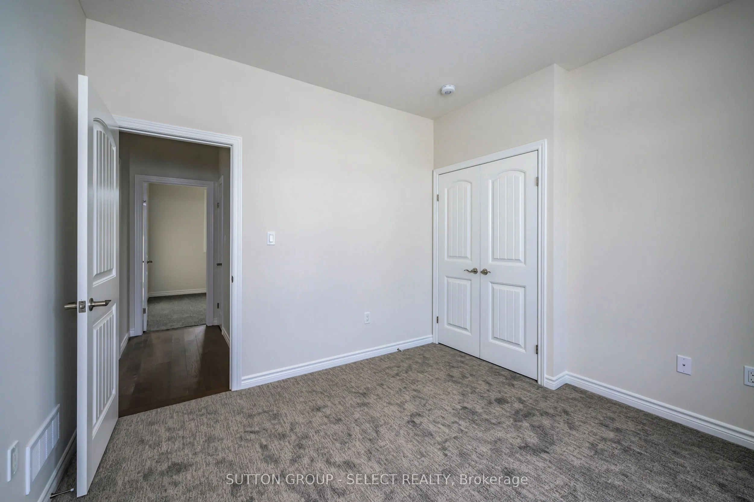 7 Spruce Crescent
