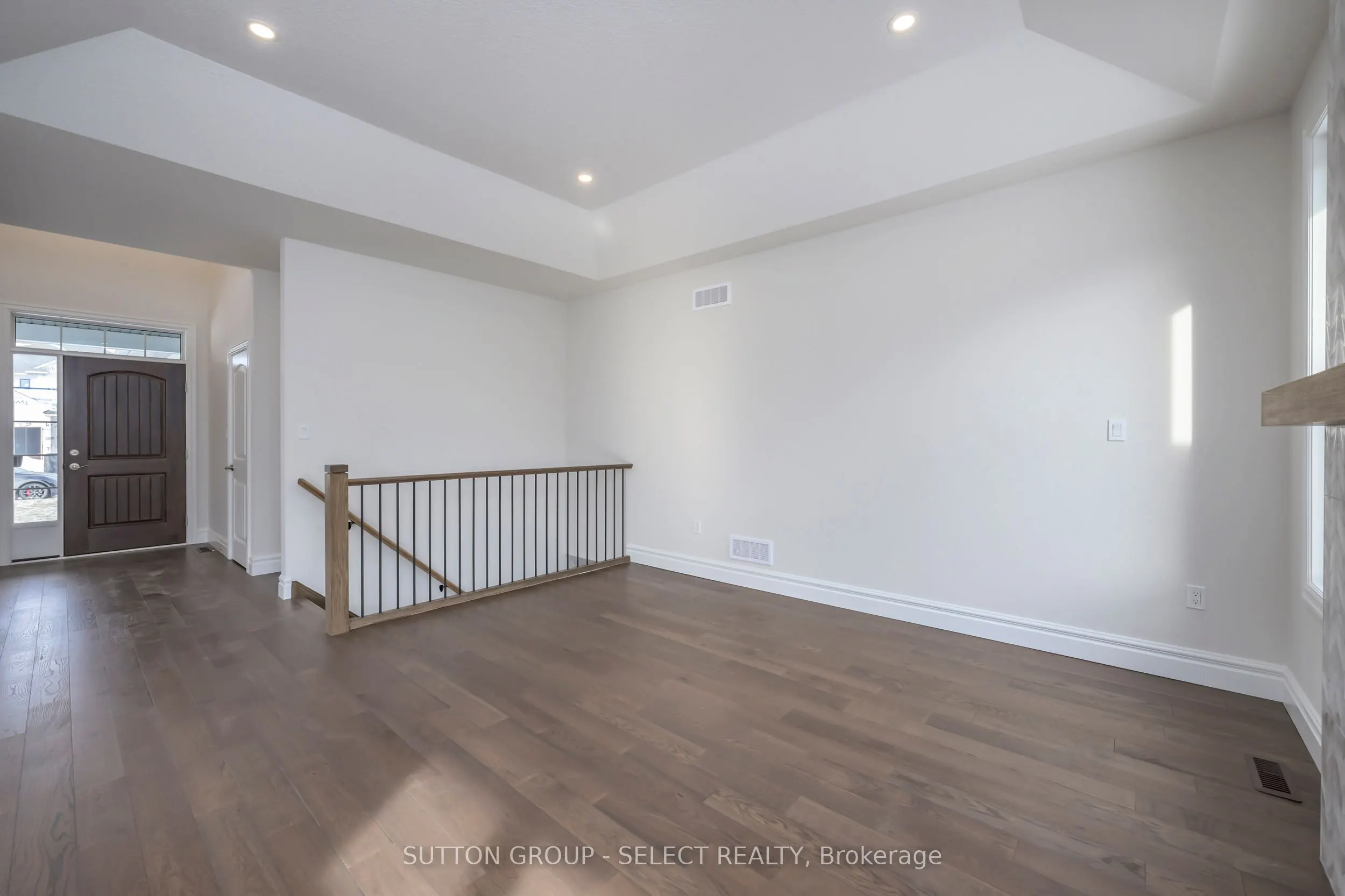 7 Spruce Crescent