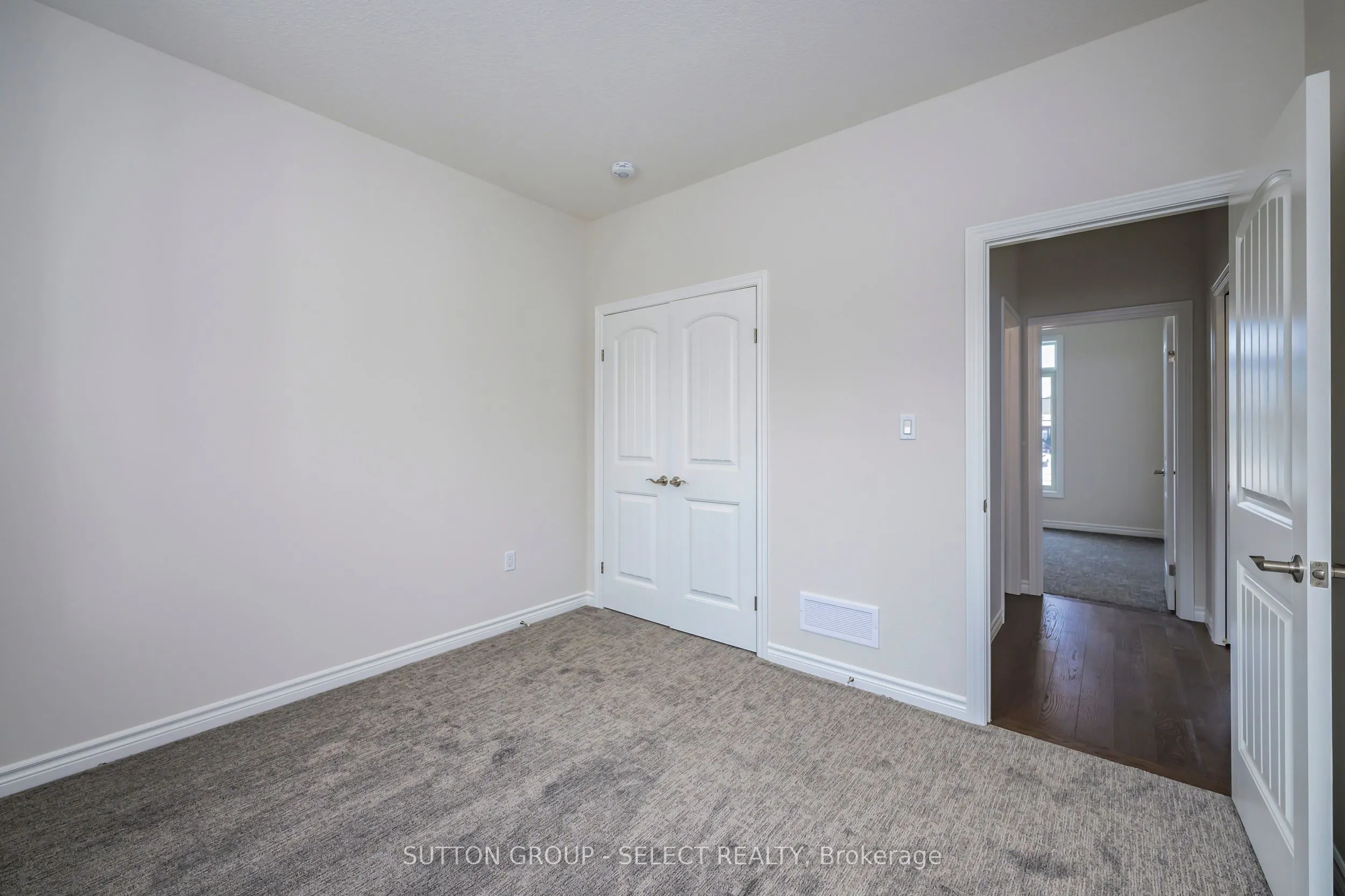 7 Spruce Crescent
