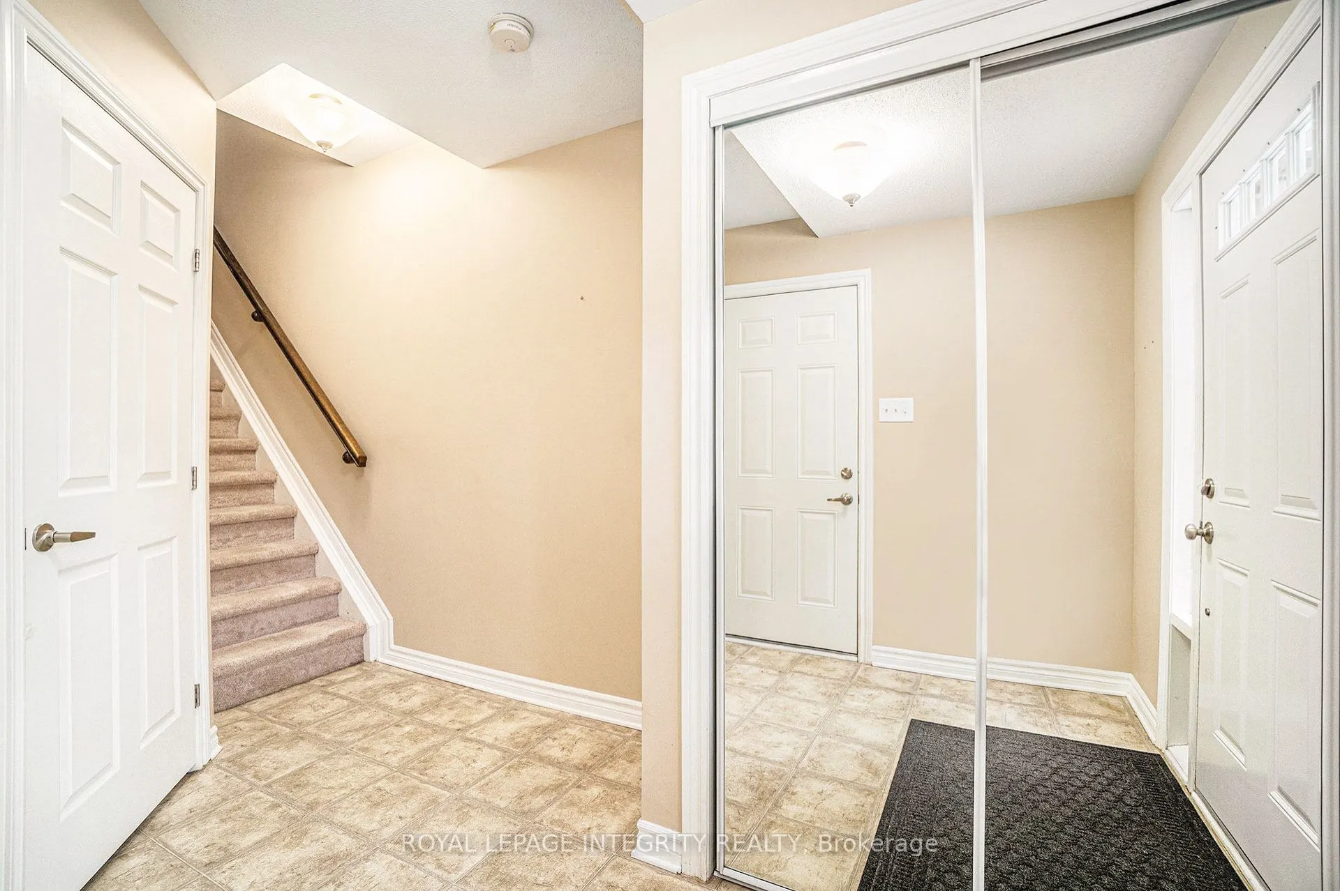 1604 Haydon Circle