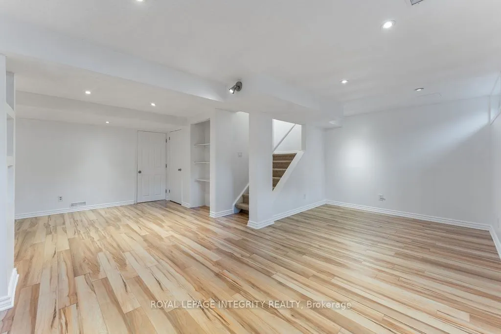 19 Hewitt Way