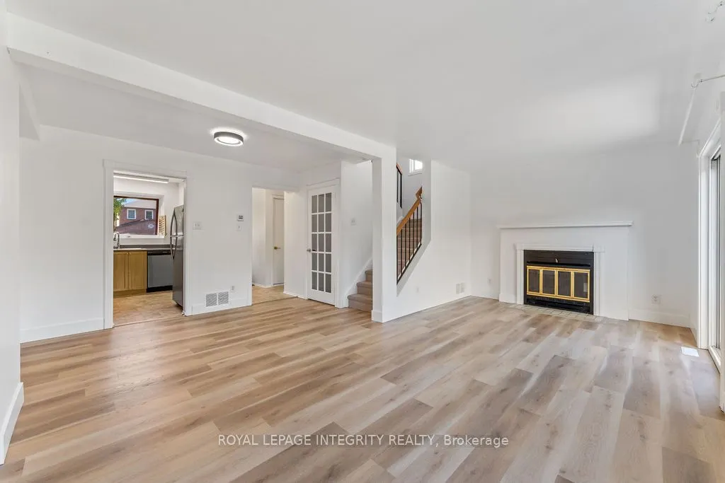 19 Hewitt Way