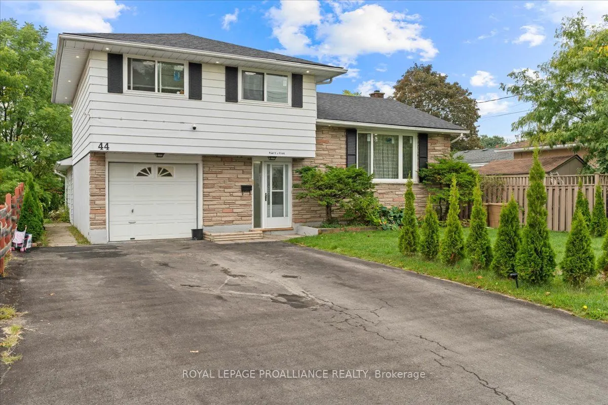 44 Meadowvale Avenue