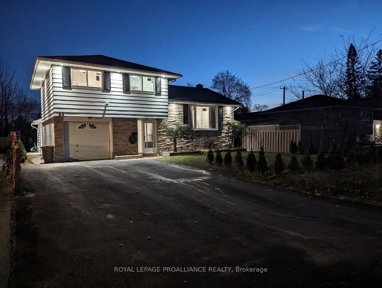 44 Meadowvale Avenue