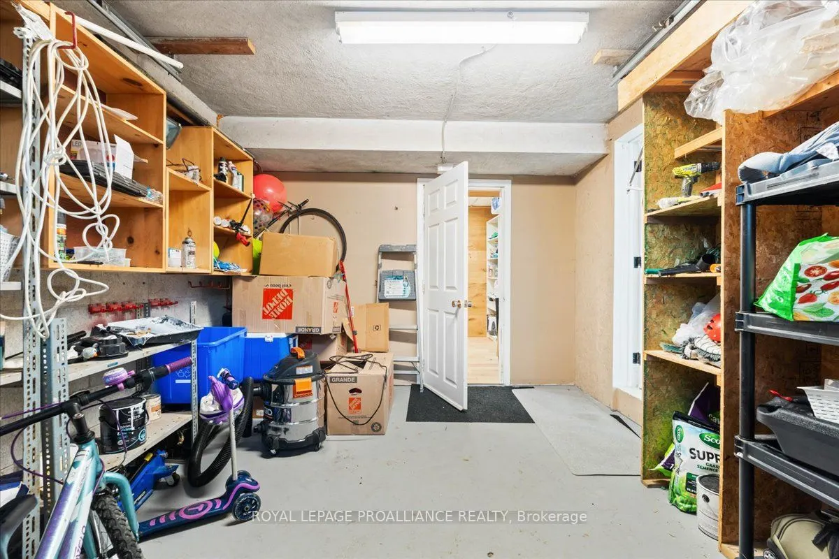 44 Meadowvale Avenue