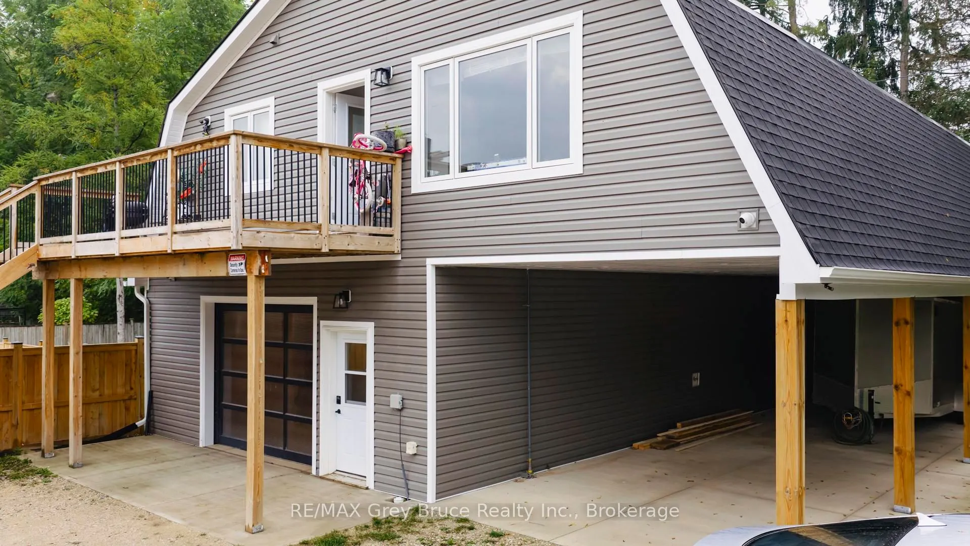 289 9th Street