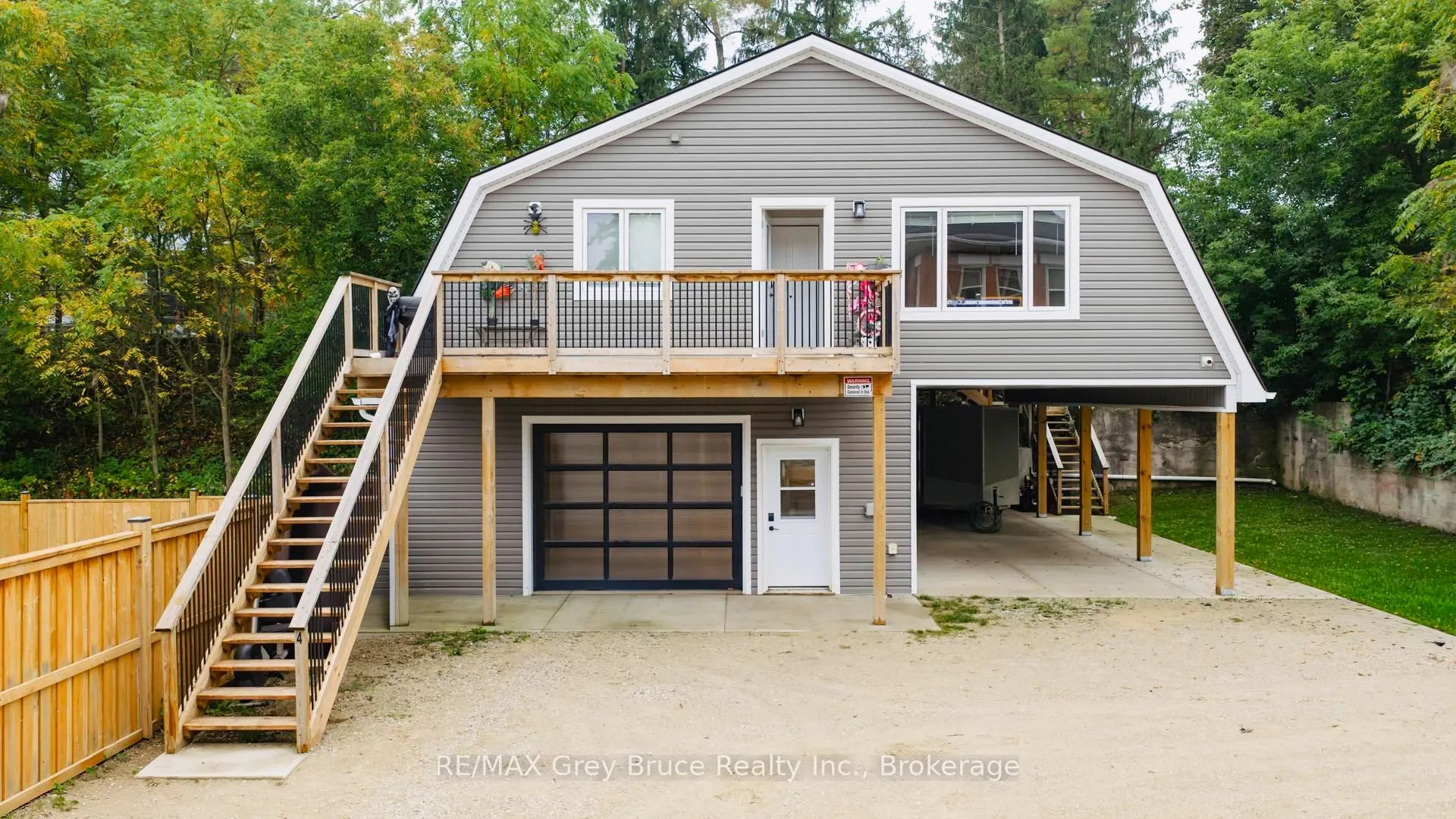289 9th Street