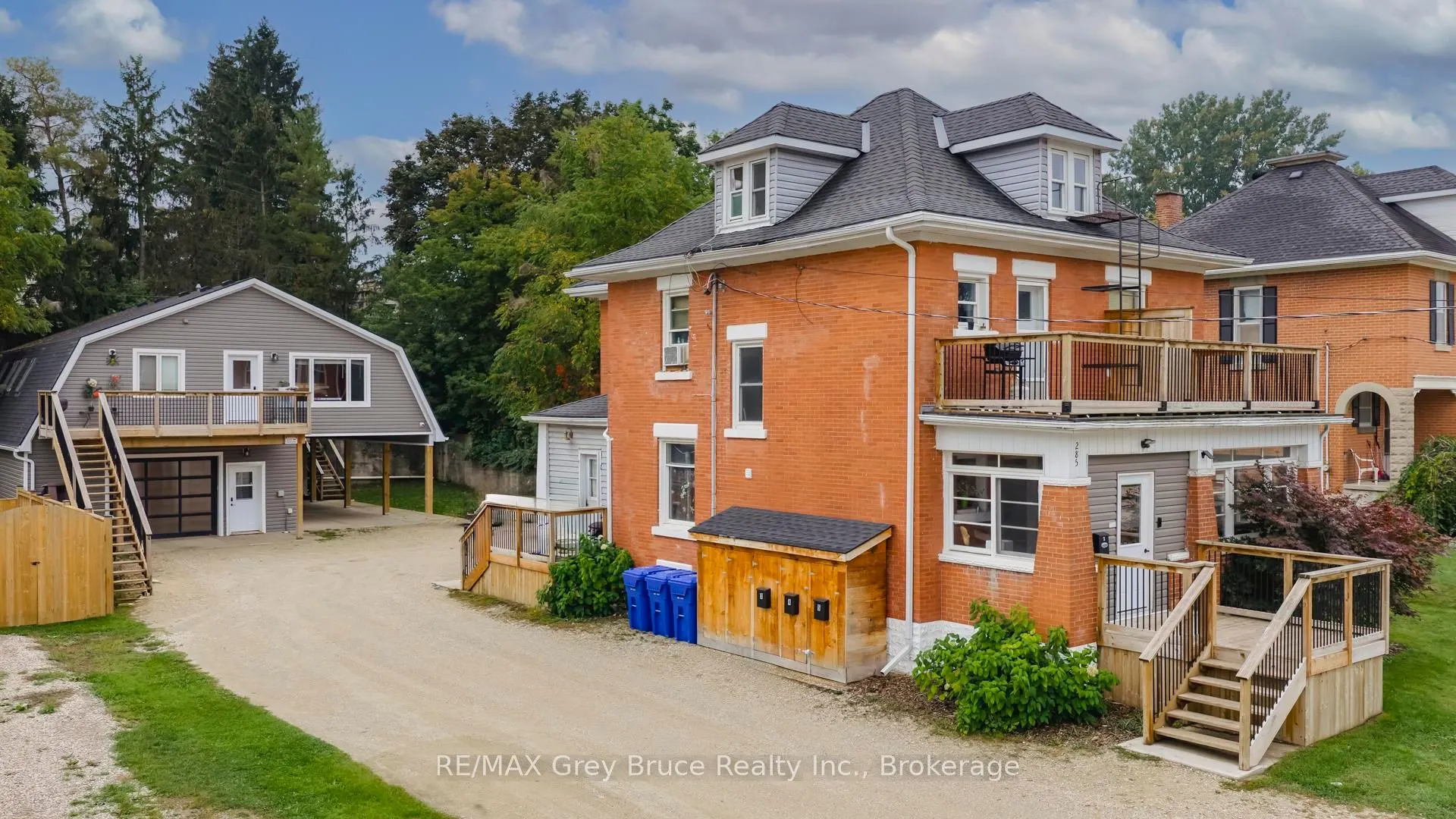289 9th Street