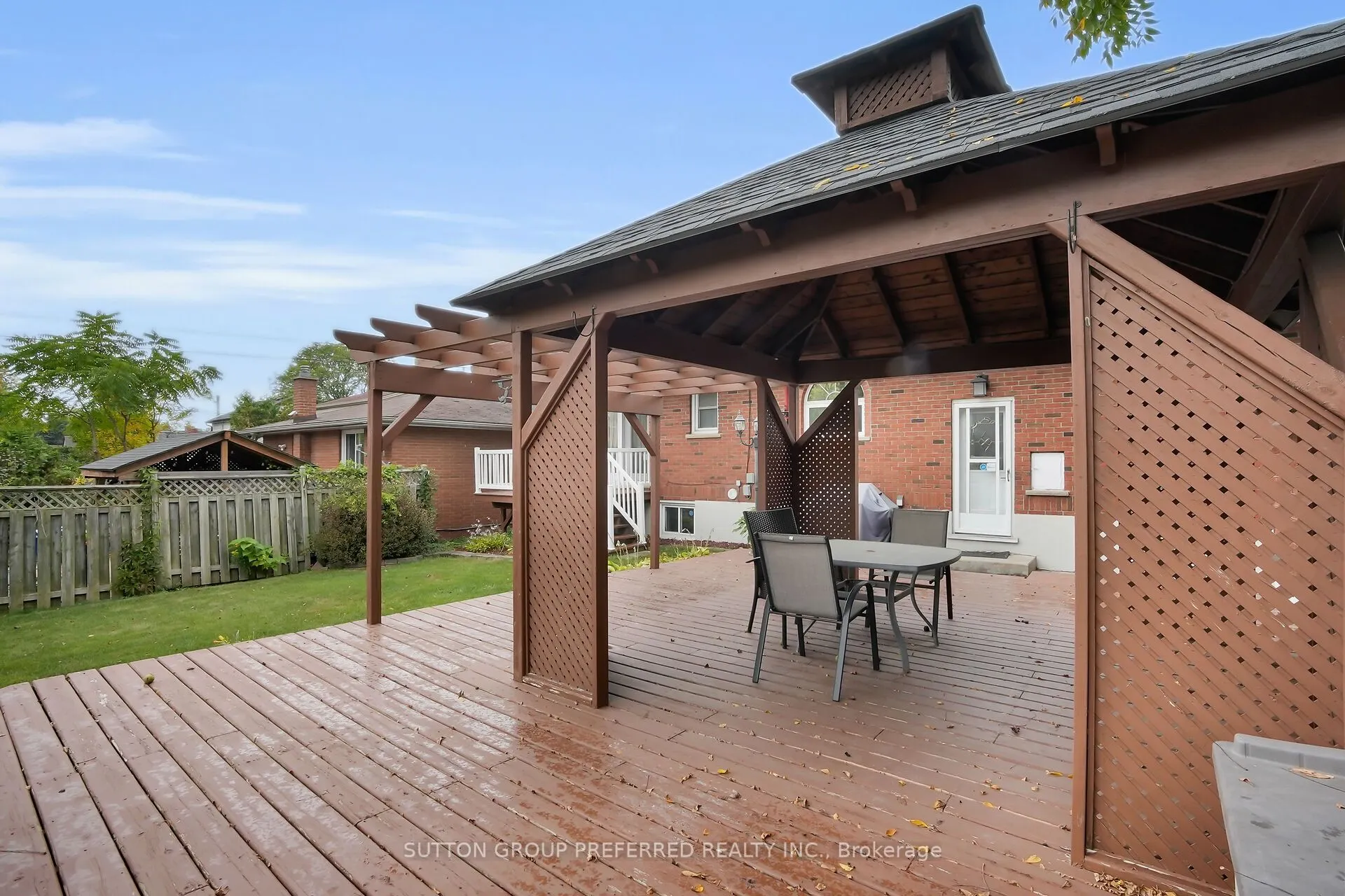 737 Whetter Avenue