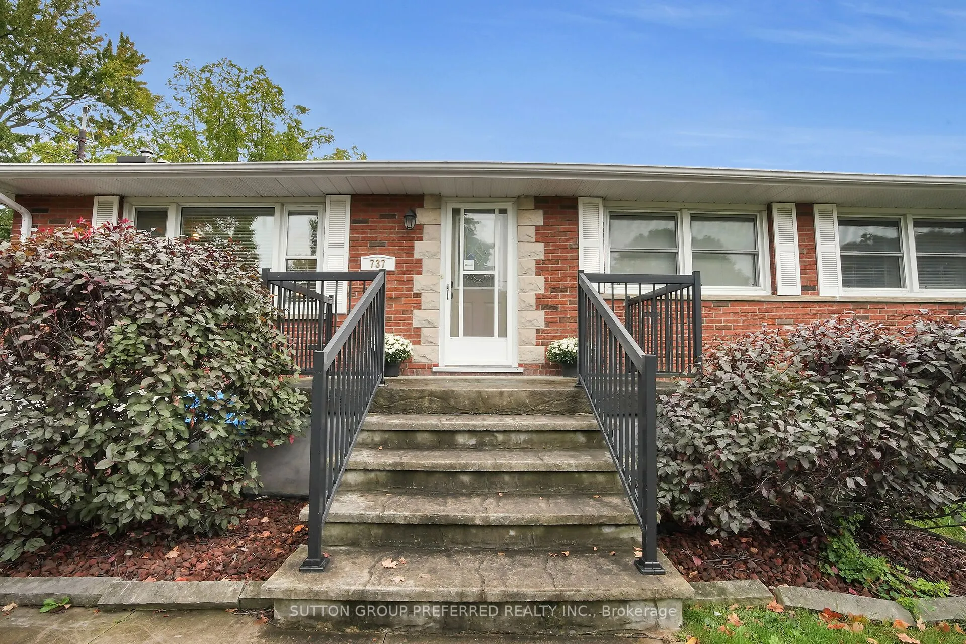 737 Whetter Avenue