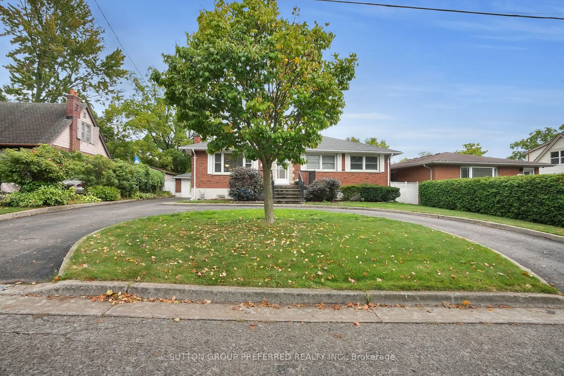 737 Whetter Avenue