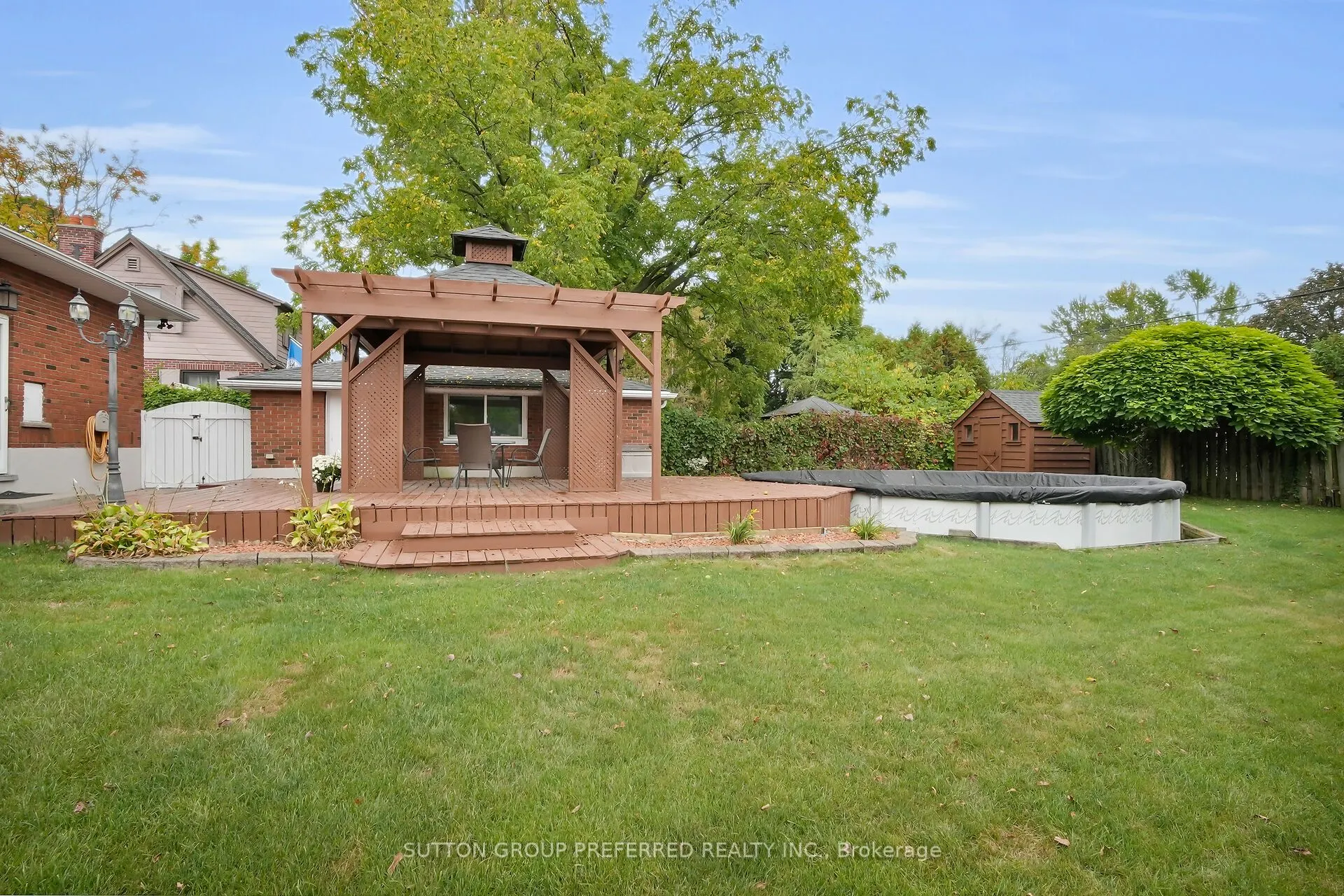 737 Whetter Avenue