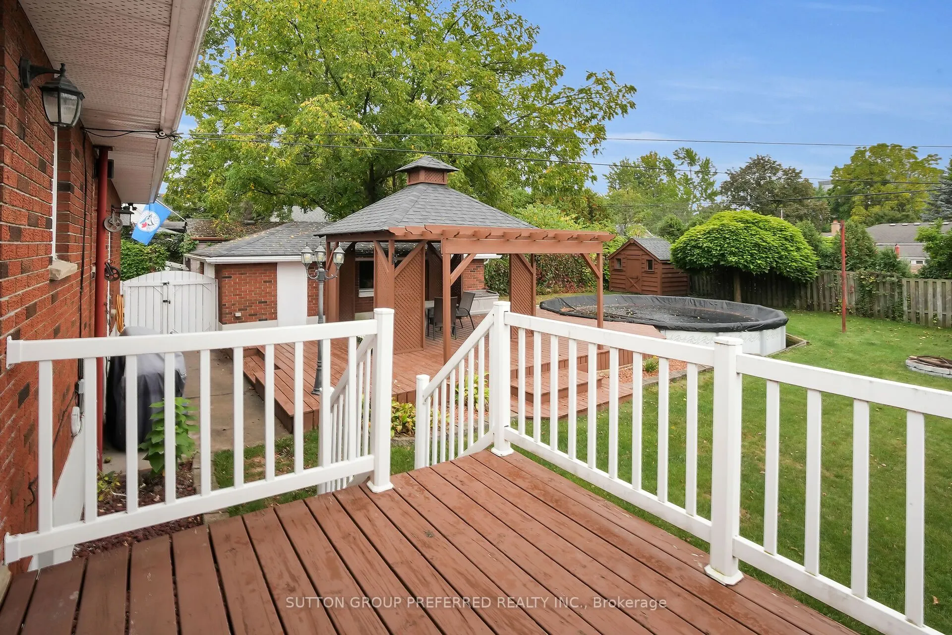 737 Whetter Avenue