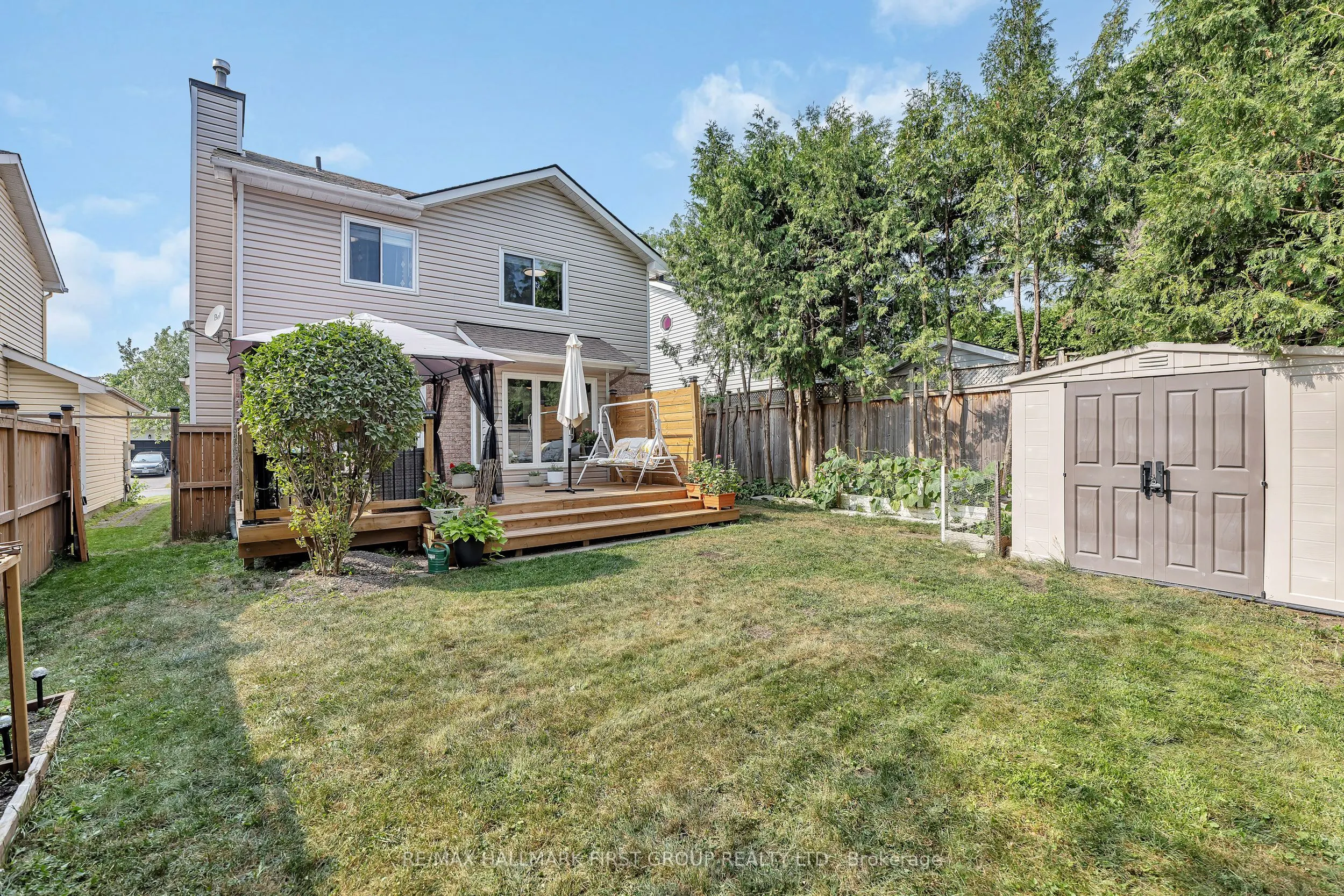16 Hawley Crescent
