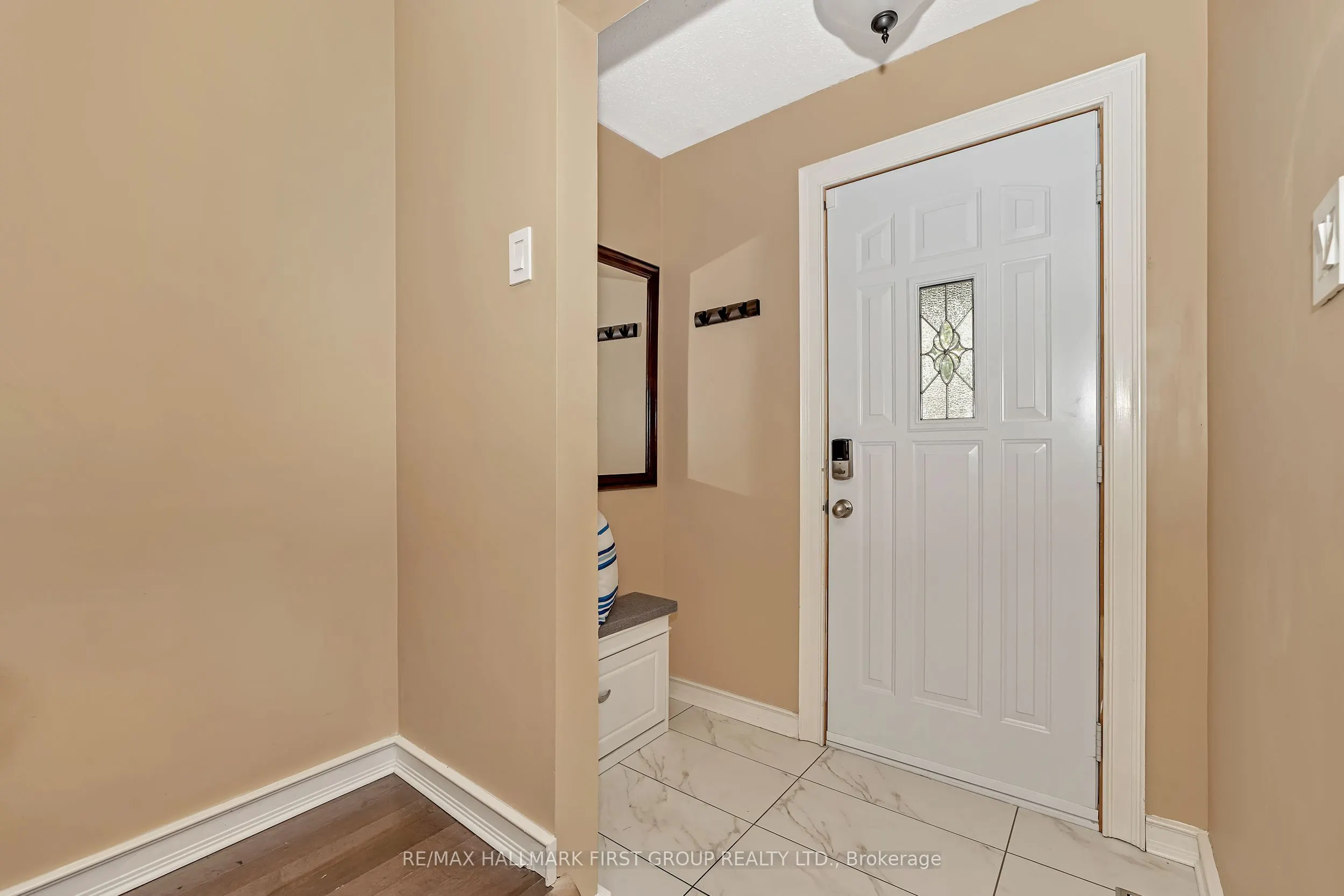 16 Hawley Crescent