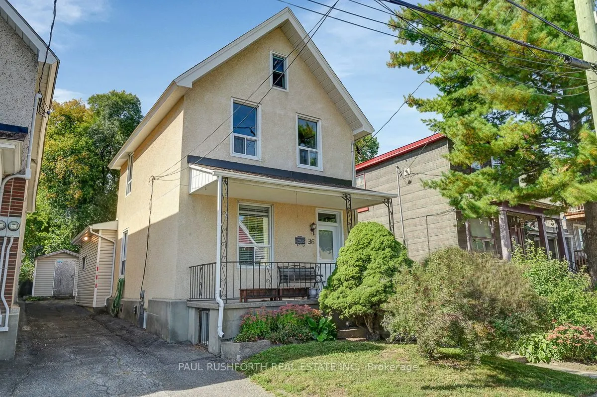 36 Champagne Avenue S