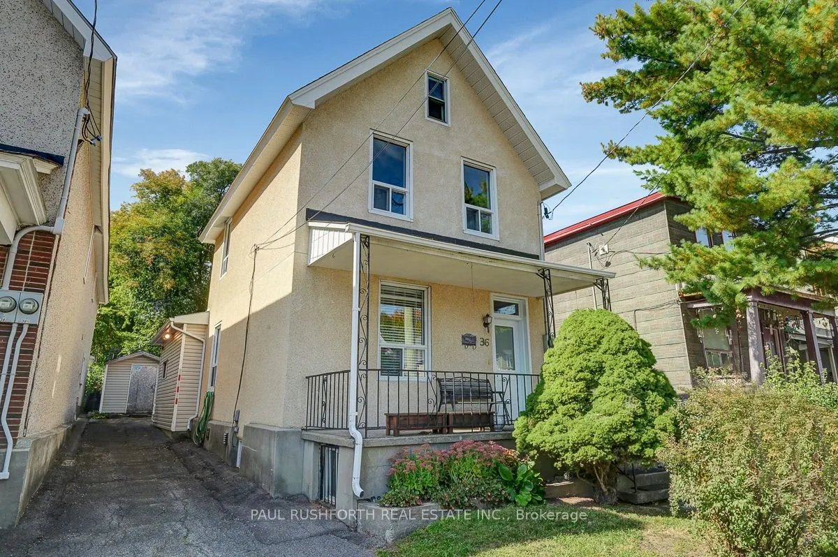 36 Champagne Avenue S