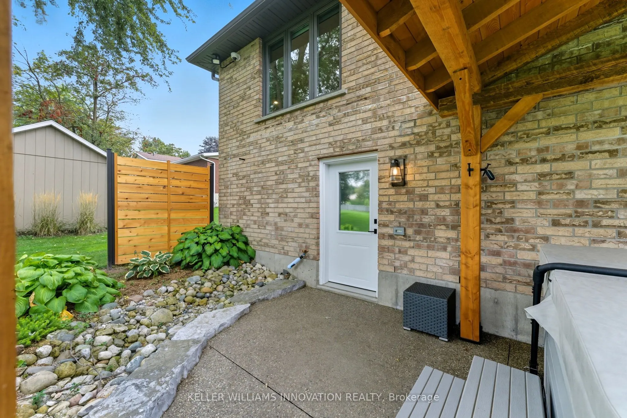 29 Mcdonald Street W