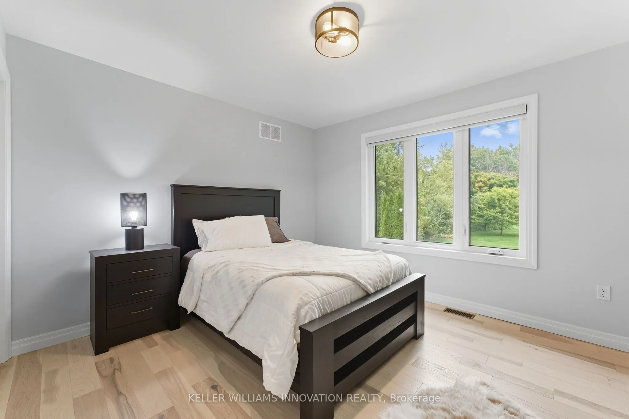 29 Mcdonald Street W