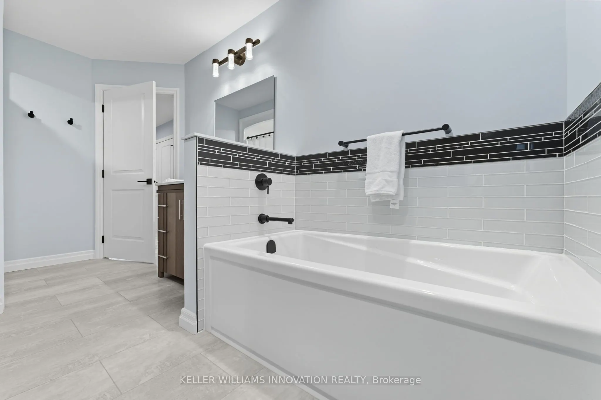 29 Mcdonald Street W