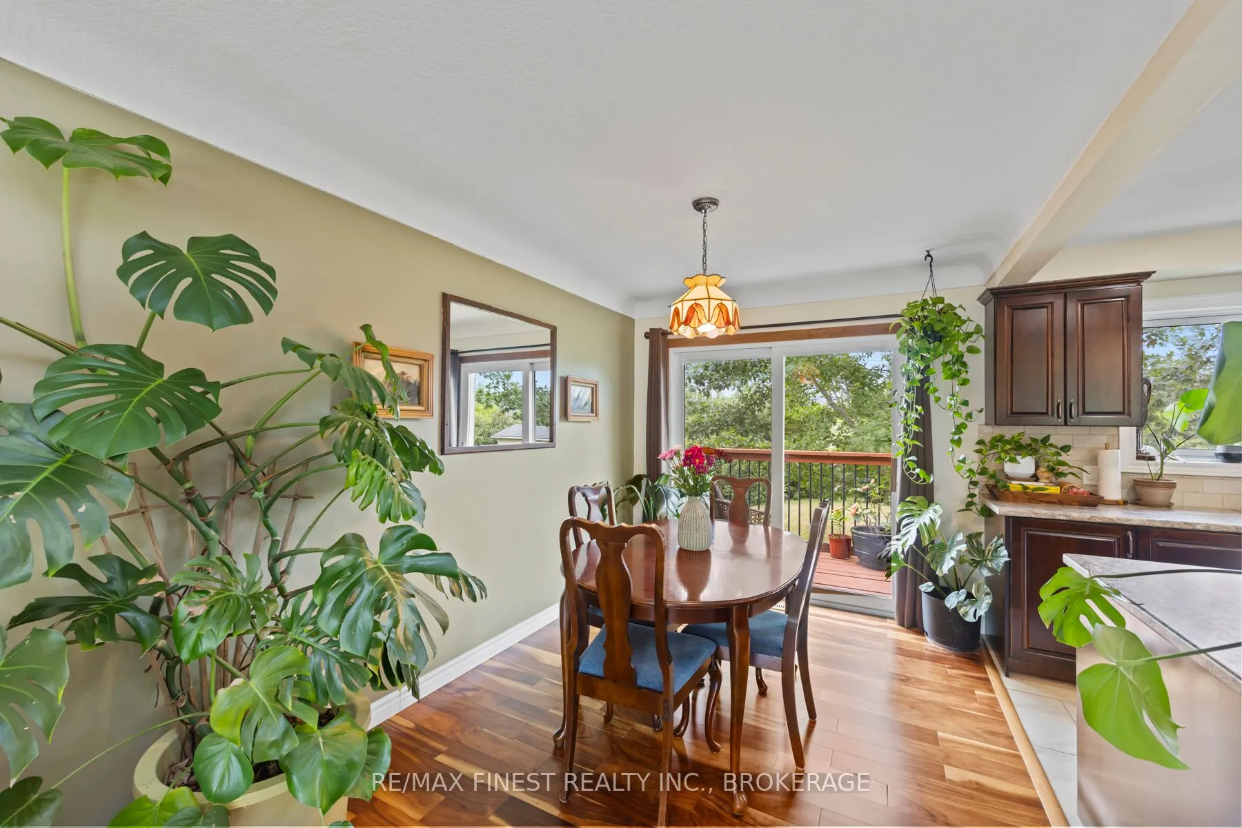 1429 Avondale Crescent