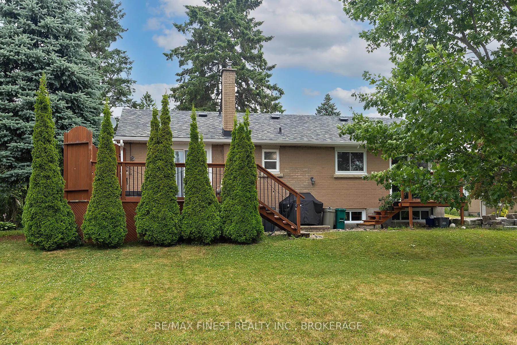 1429 Avondale Crescent