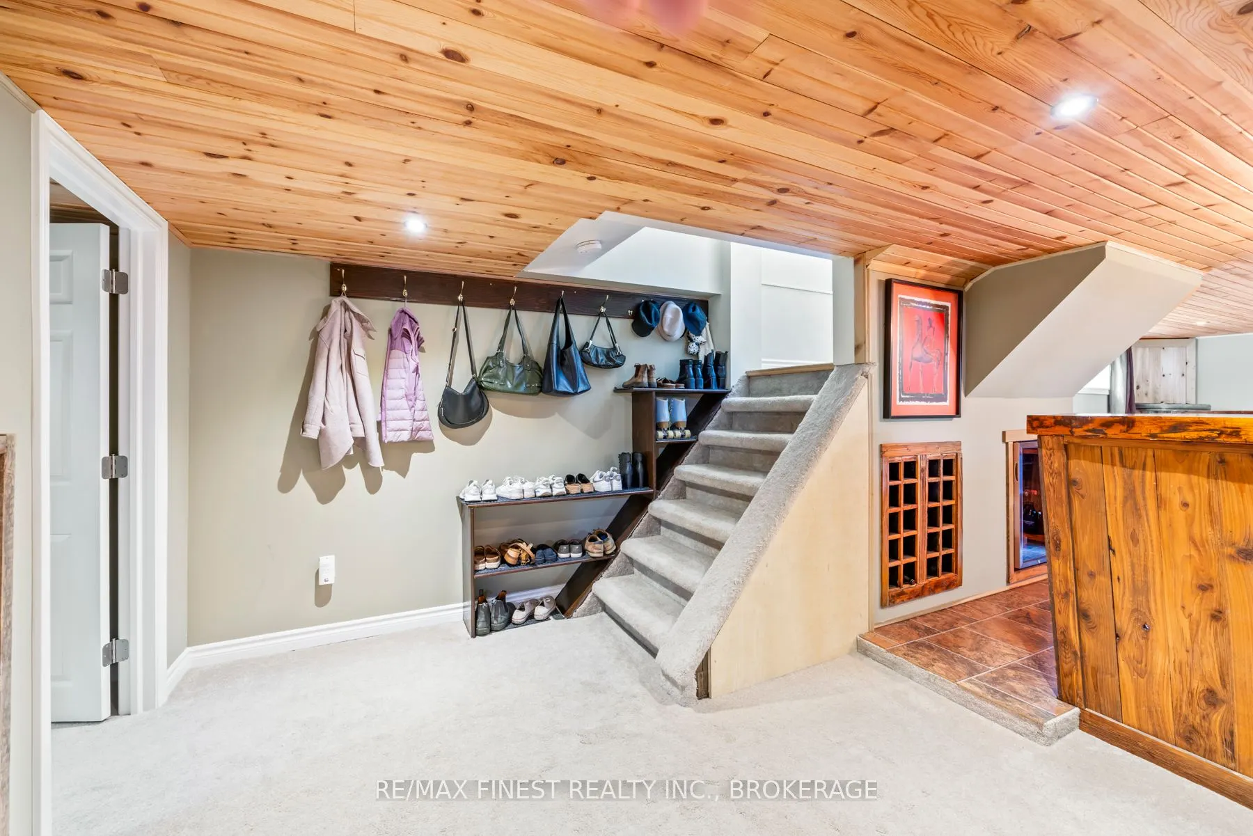 1429 Avondale Crescent