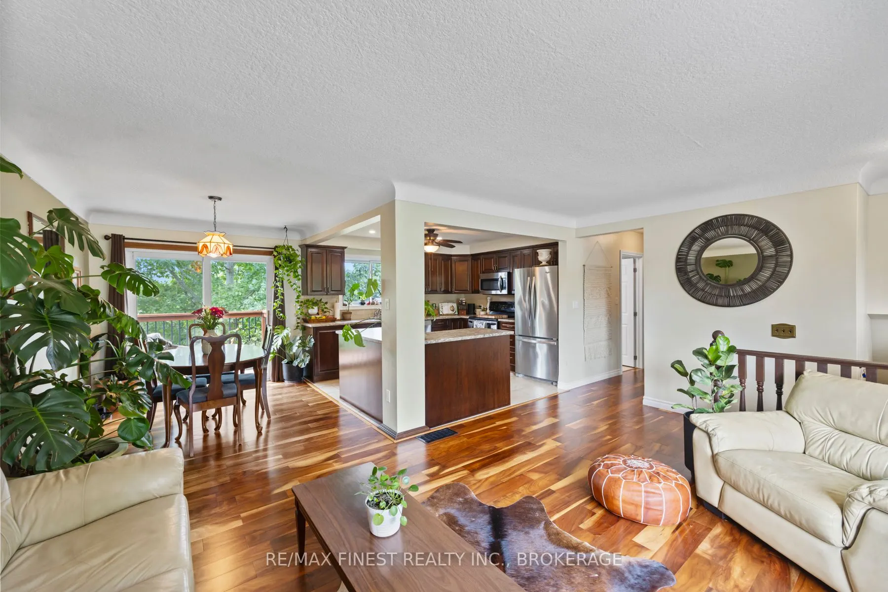 1429 Avondale Crescent