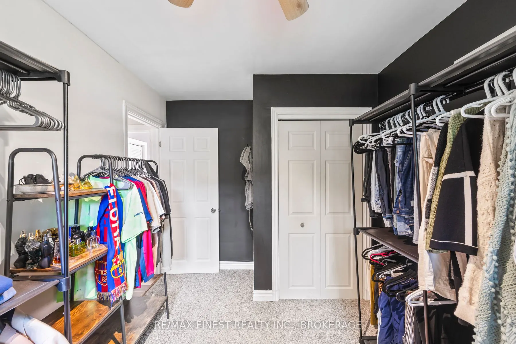 1429 Avondale Crescent