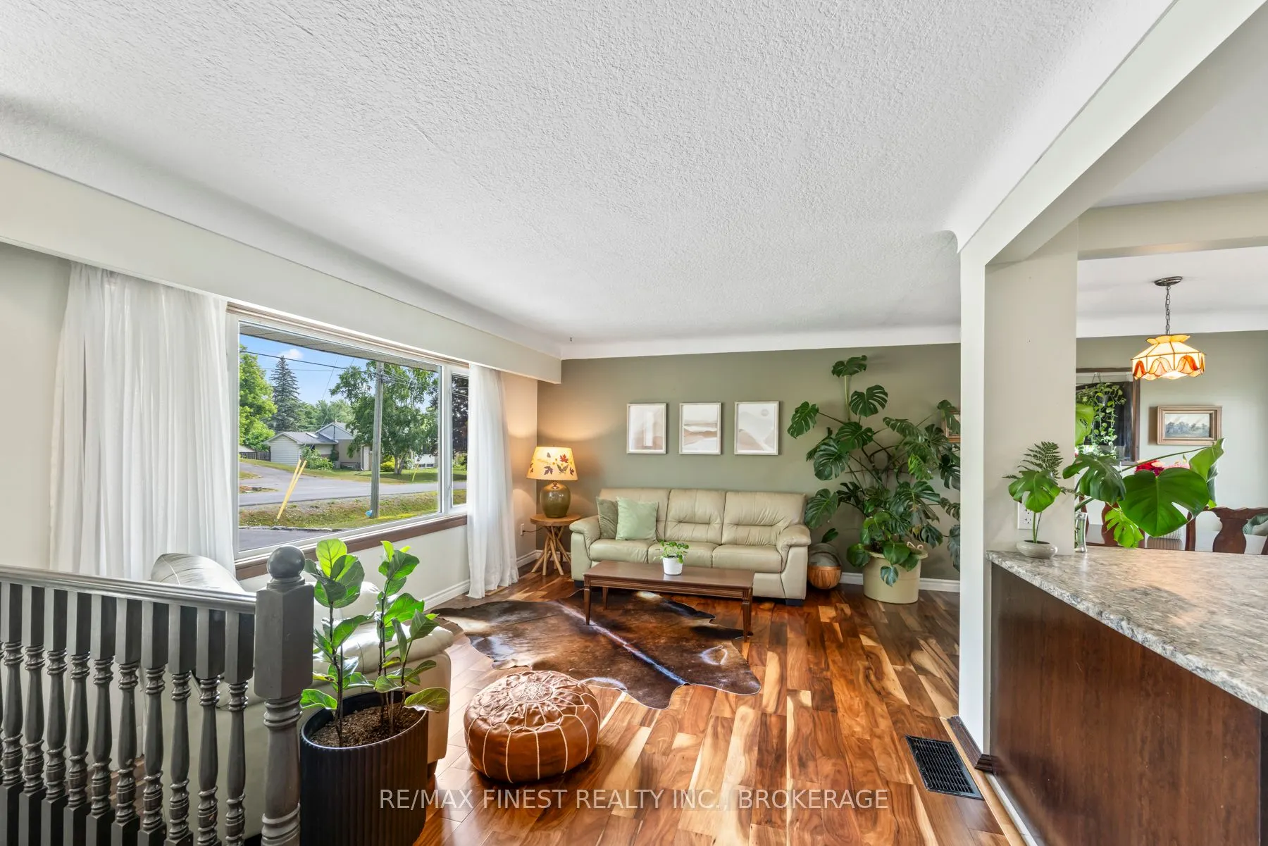 1429 Avondale Crescent