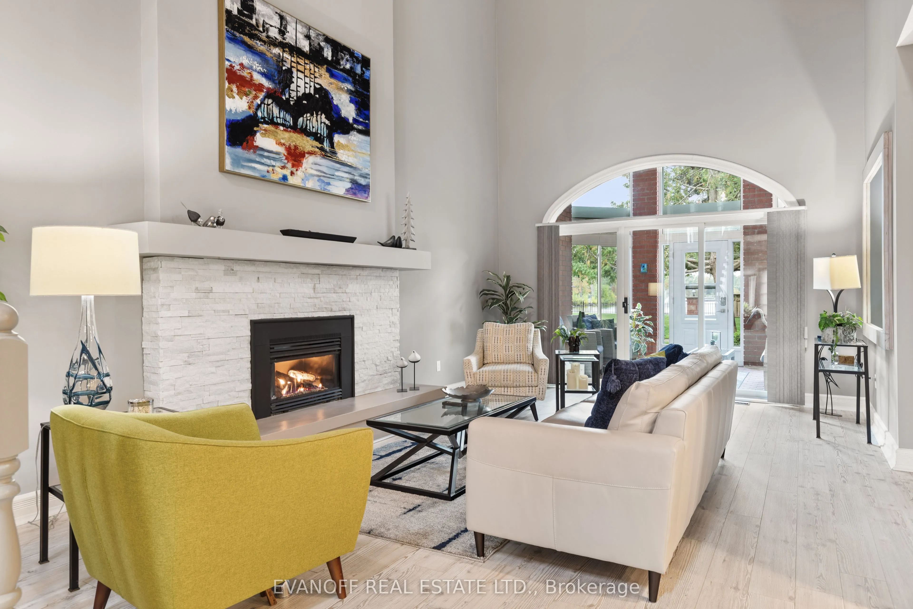 1 Sherwood Street, #101