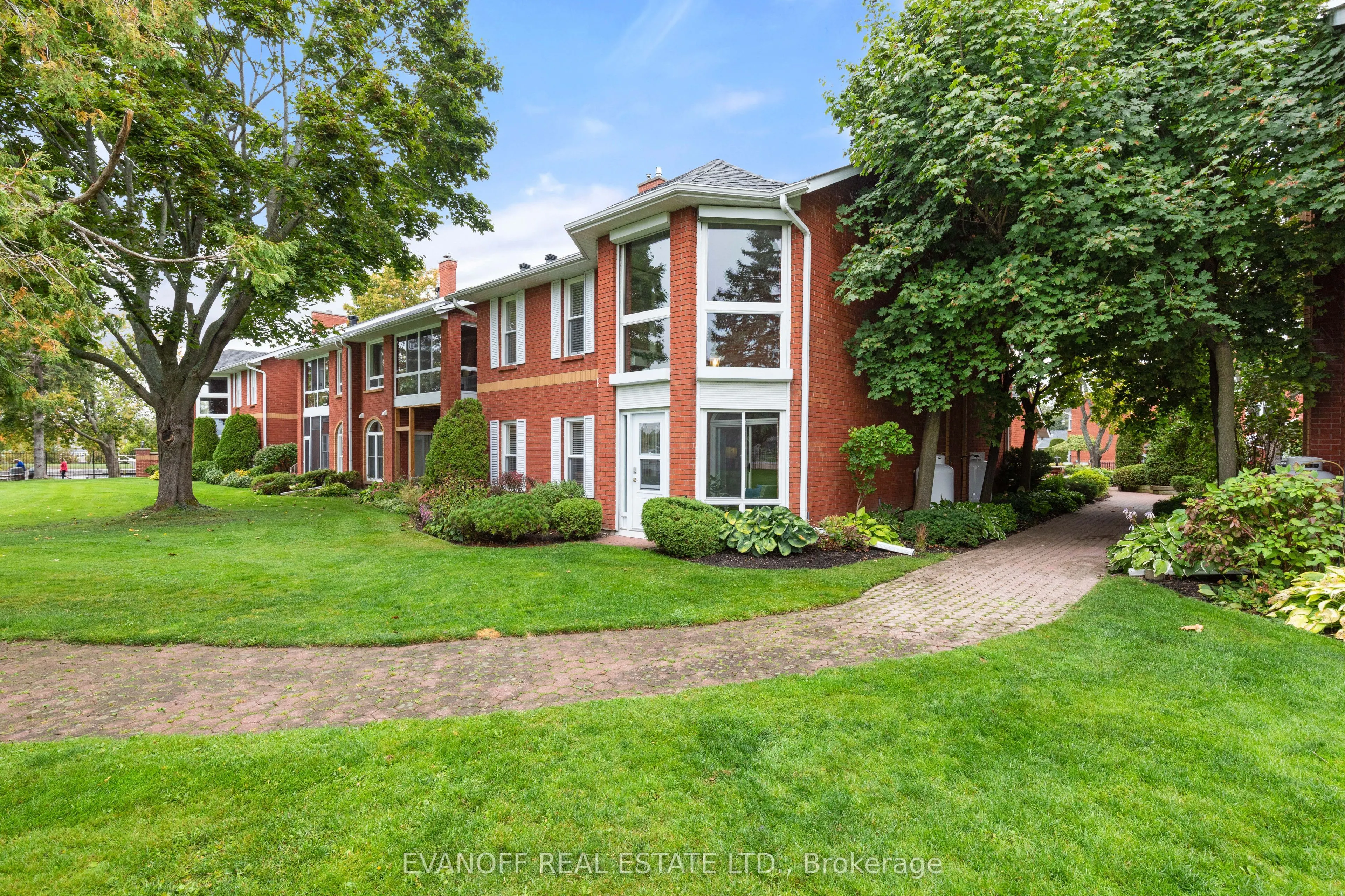 1 Sherwood Street, #101