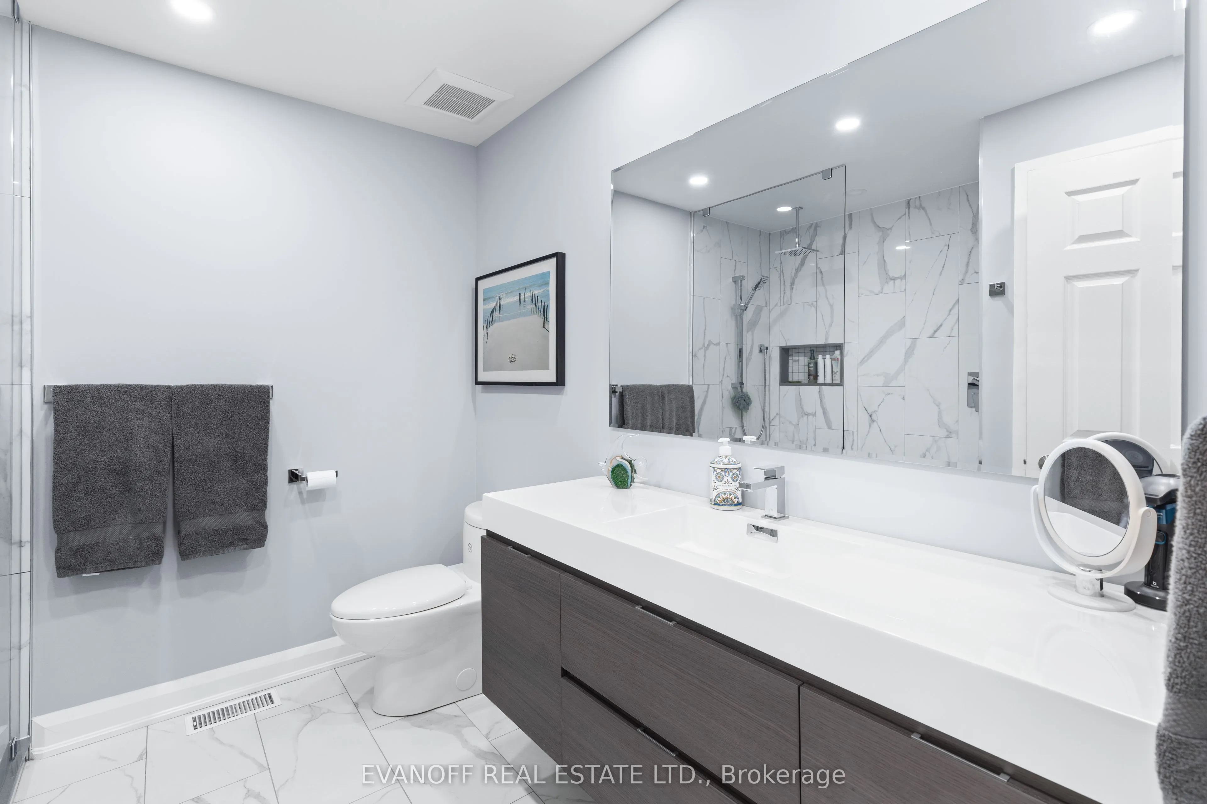 1 Sherwood Street, #101