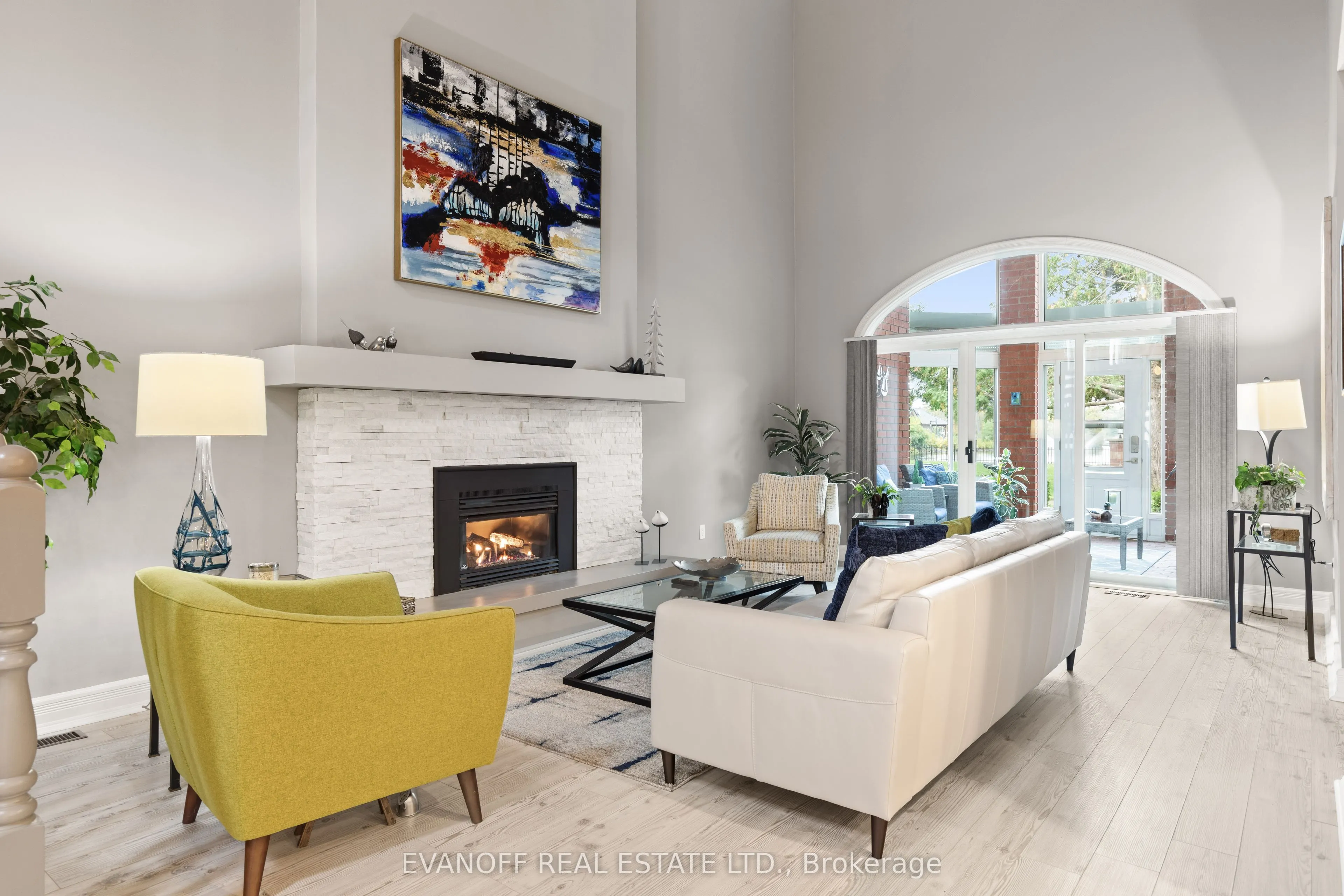 1 Sherwood Street, #101