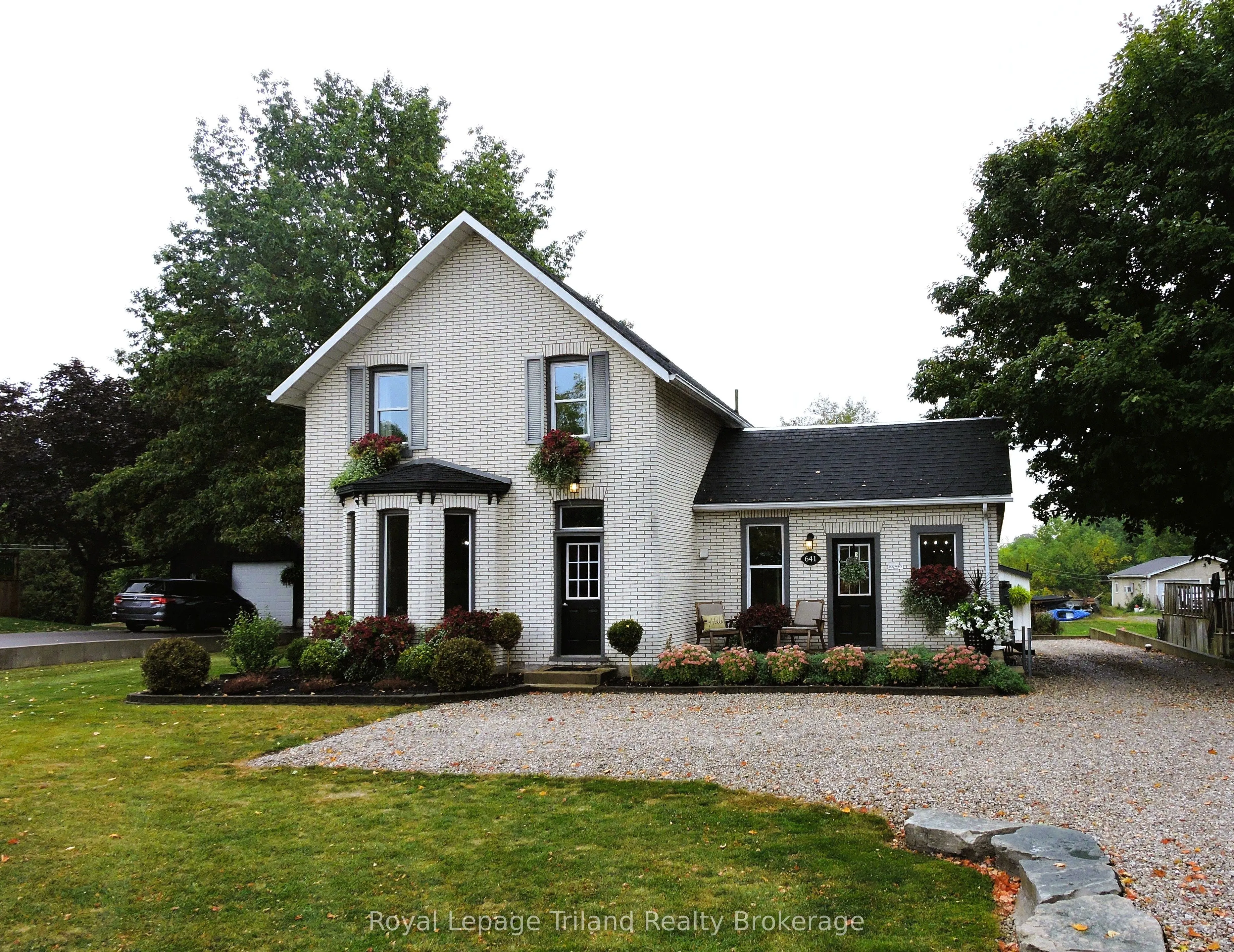 641 MAIN Street N