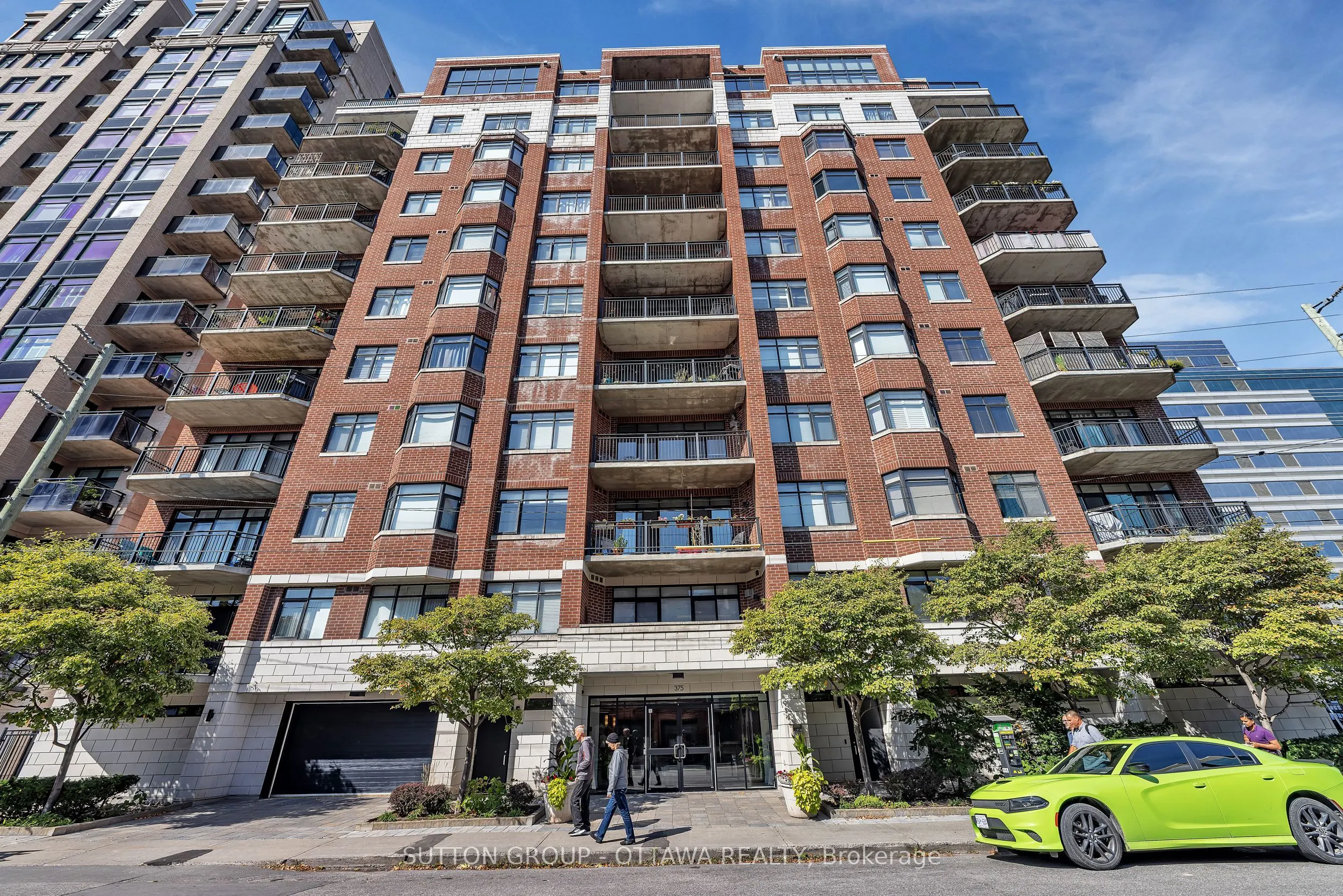 375 Lisgar Street, #903