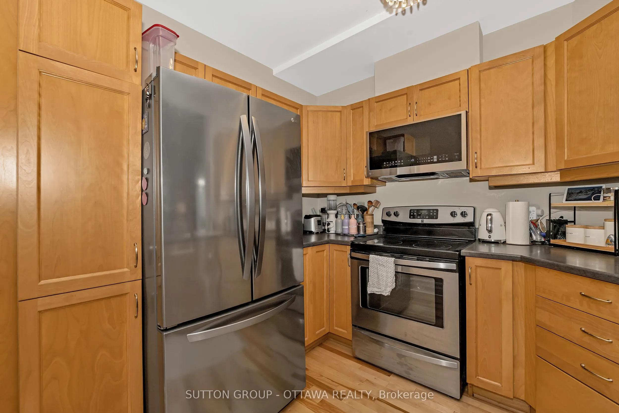 375 Lisgar Street, #903