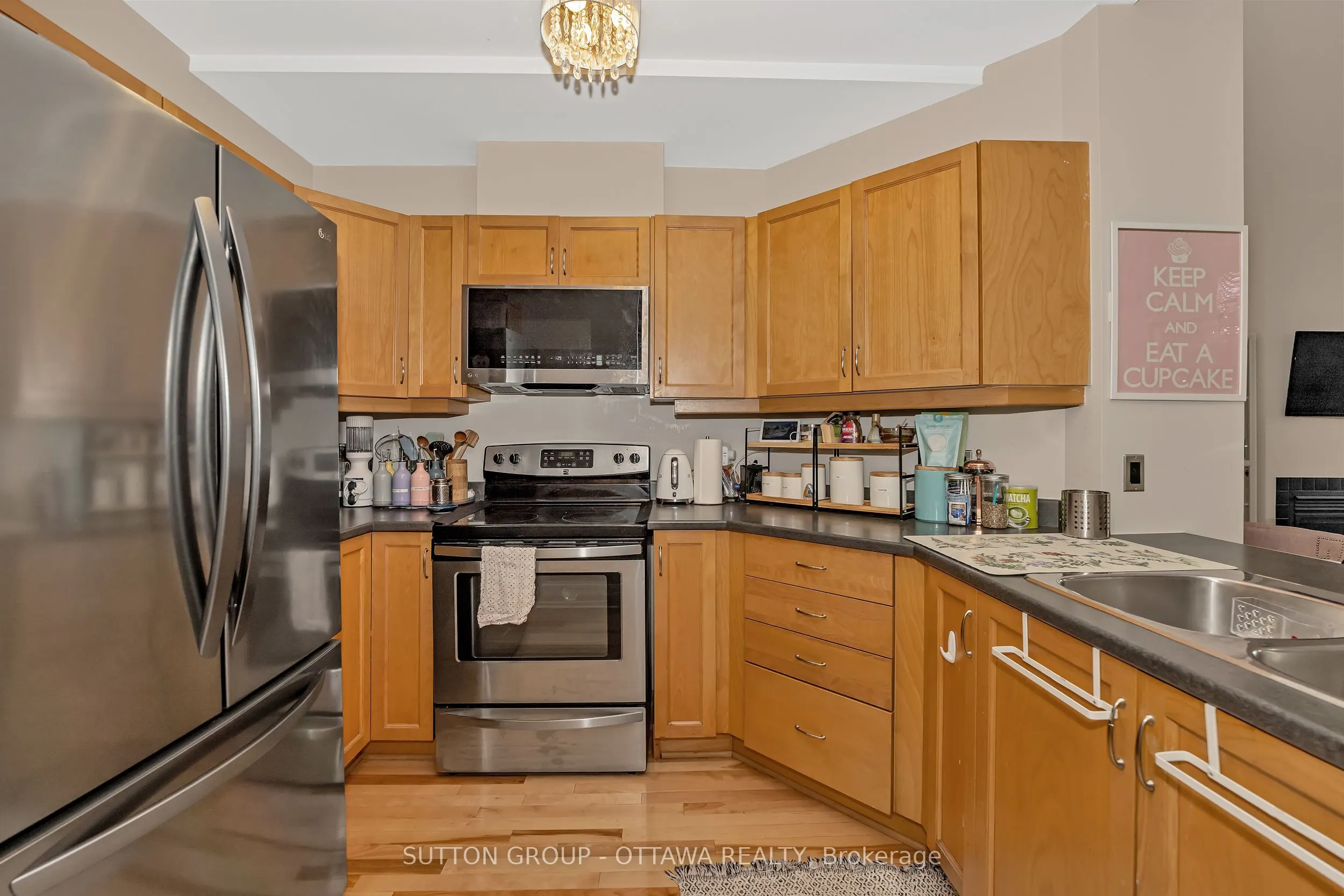 375 Lisgar Street, #903