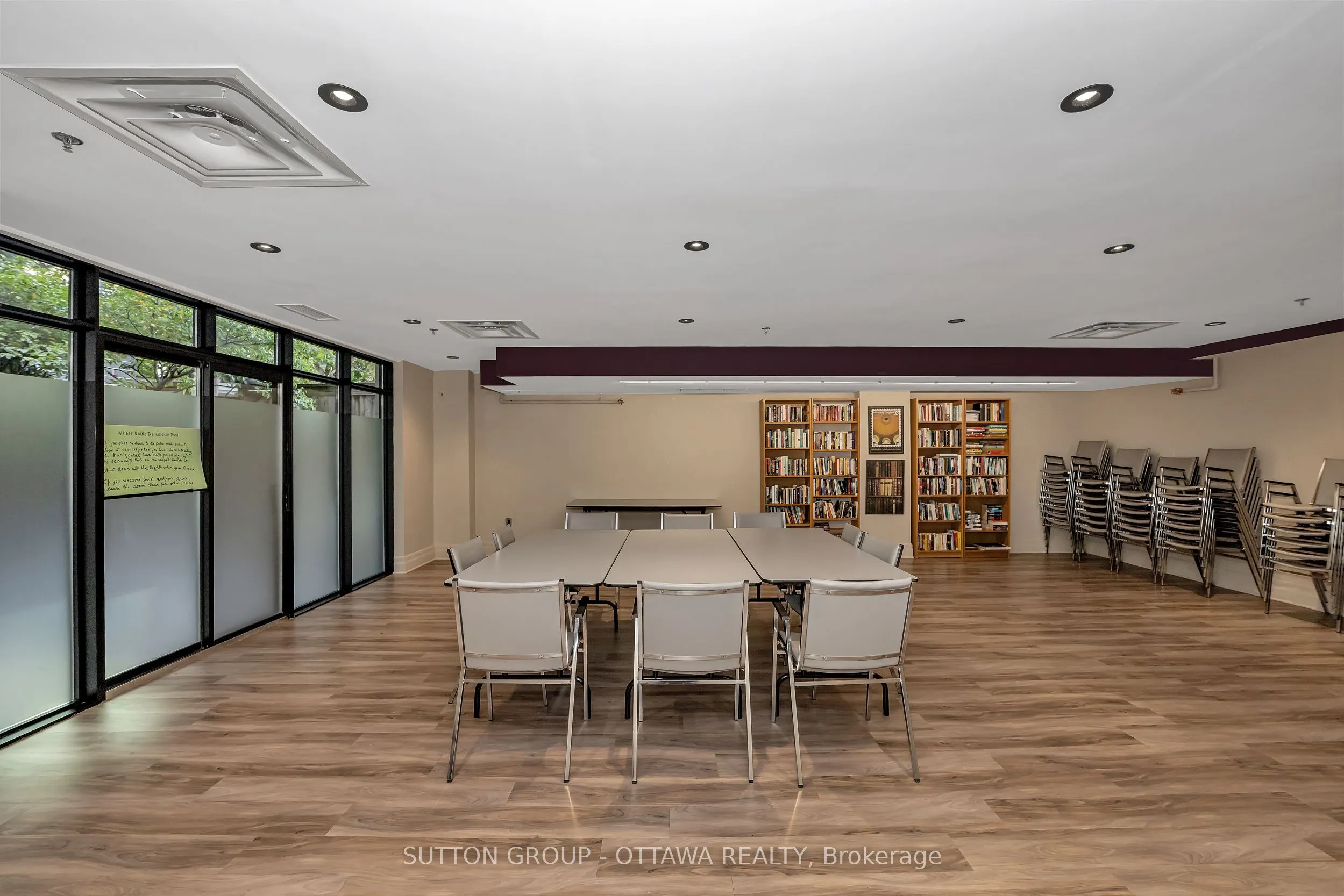 375 Lisgar Street, #903