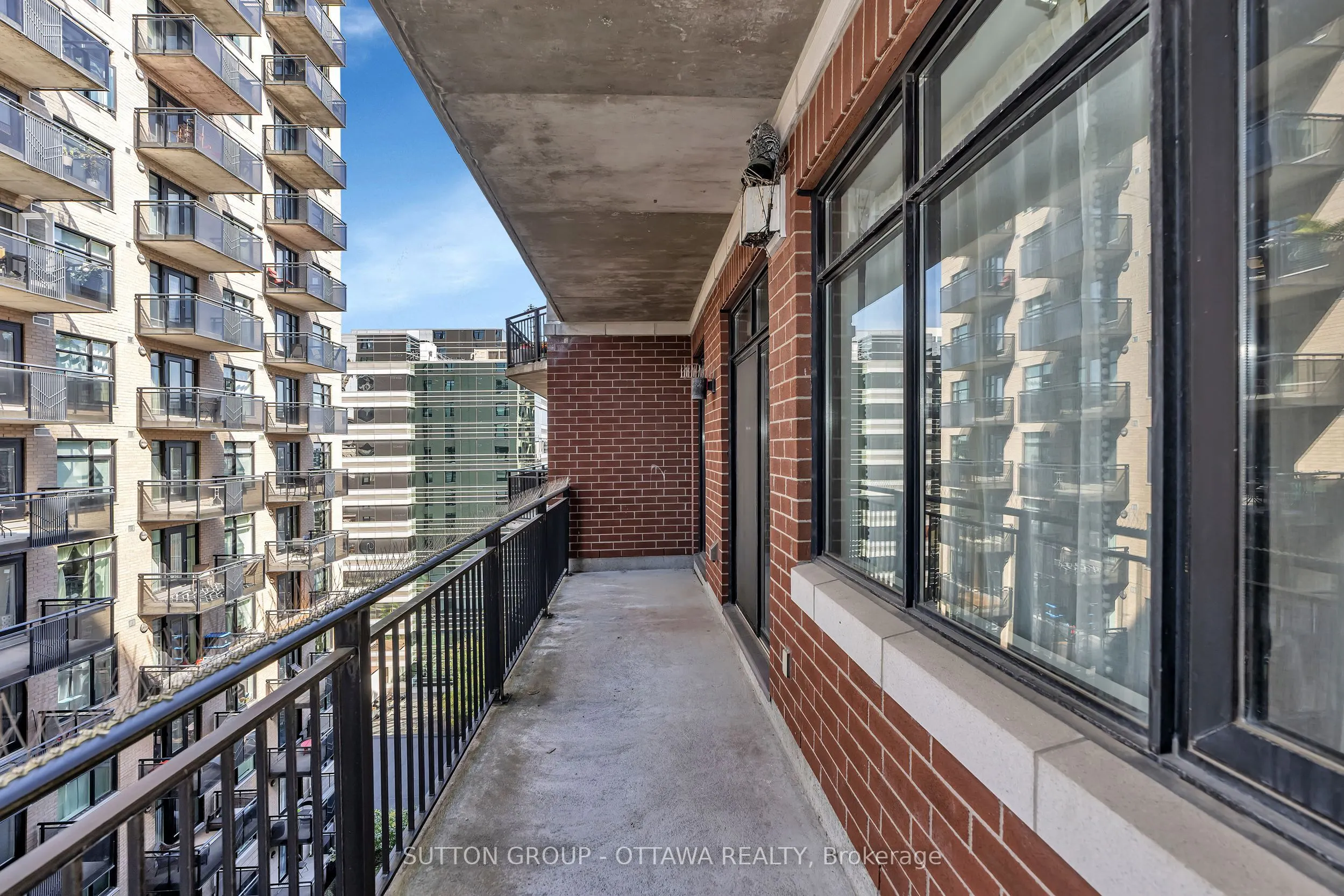 375 Lisgar Street, #903