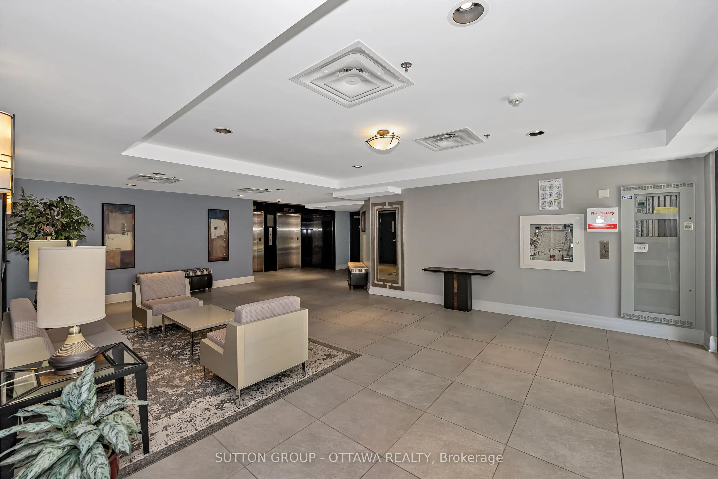 375 Lisgar Street, #903