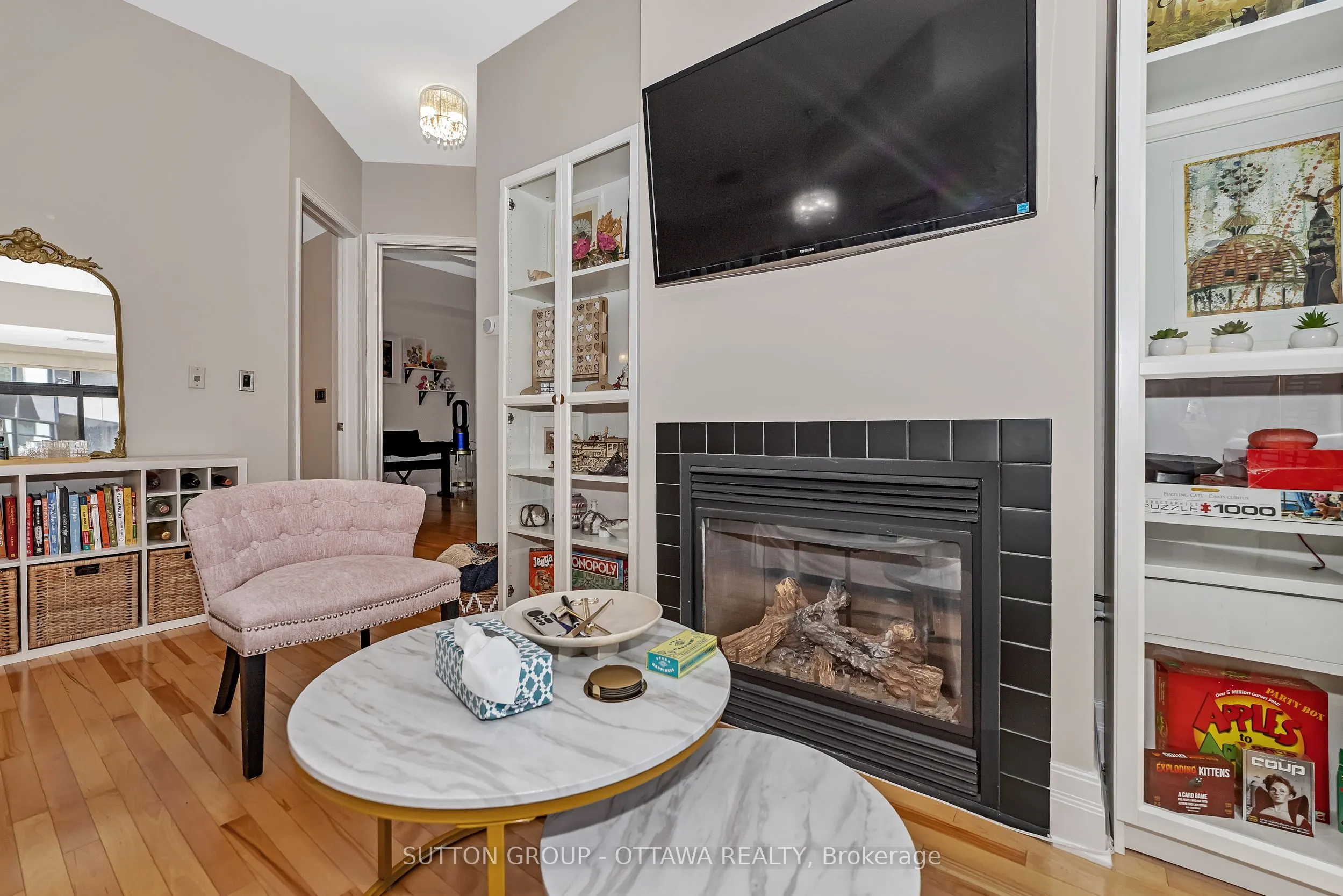 375 Lisgar Street, #903