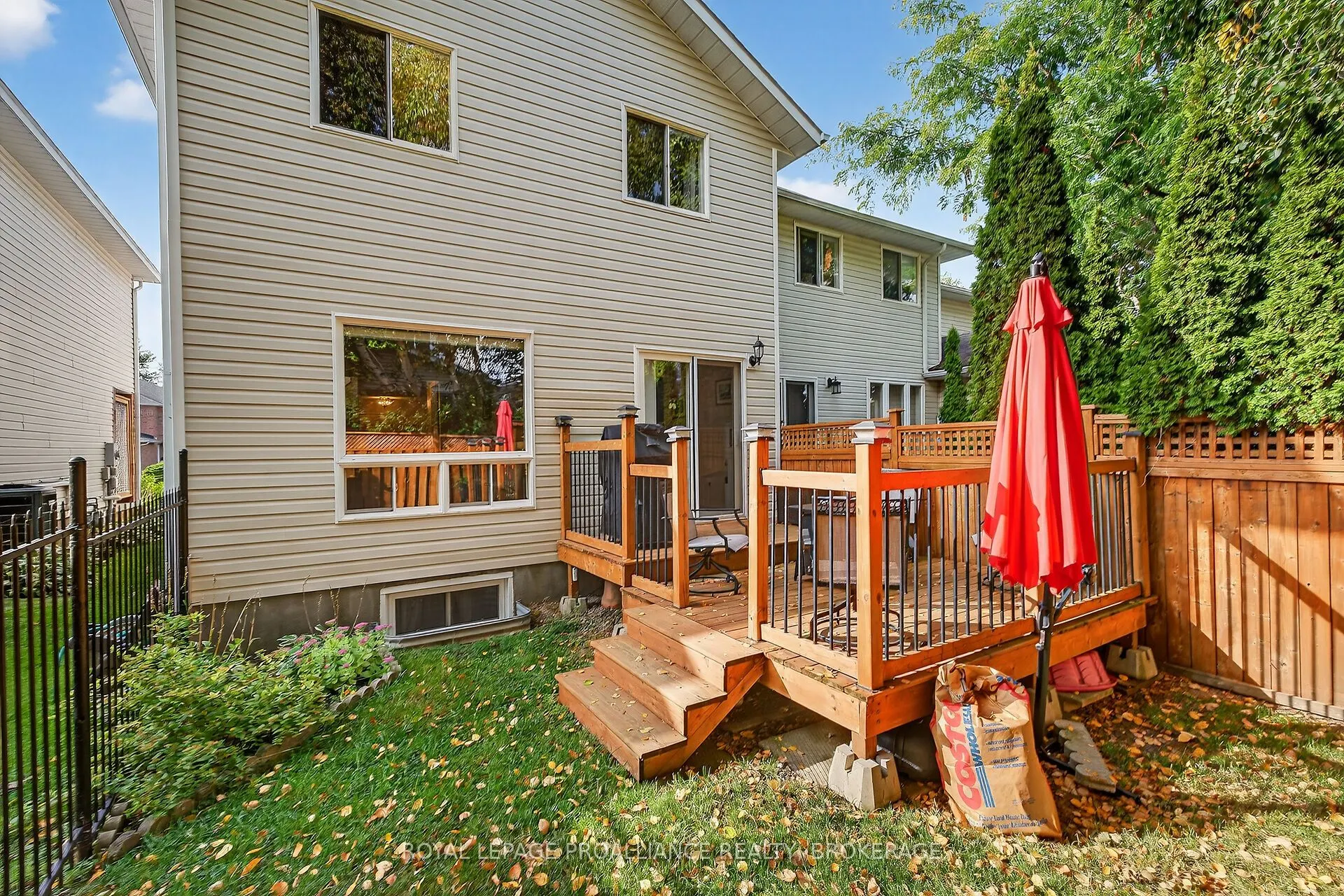270 Ellesmeer Avenue