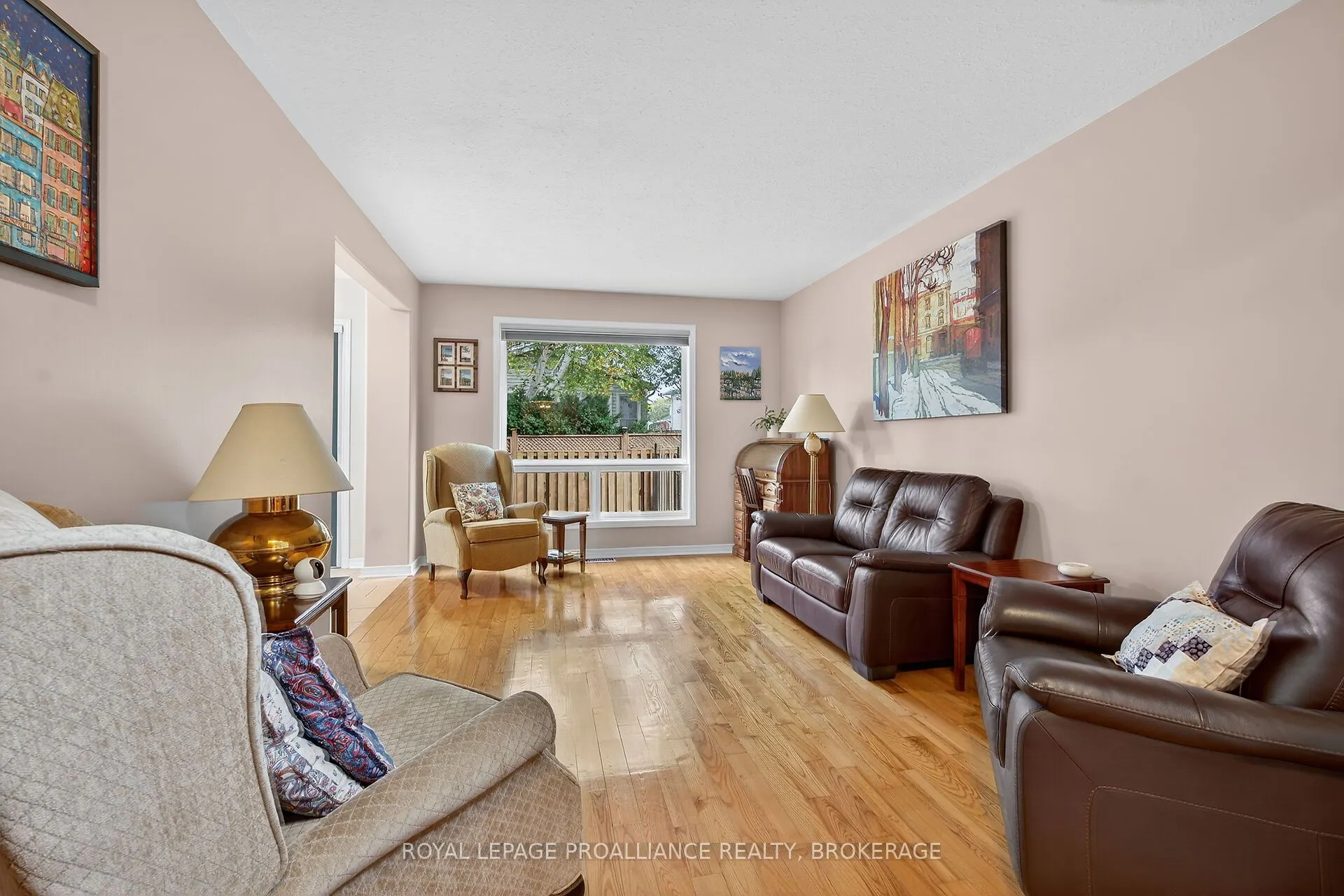 270 Ellesmeer Avenue