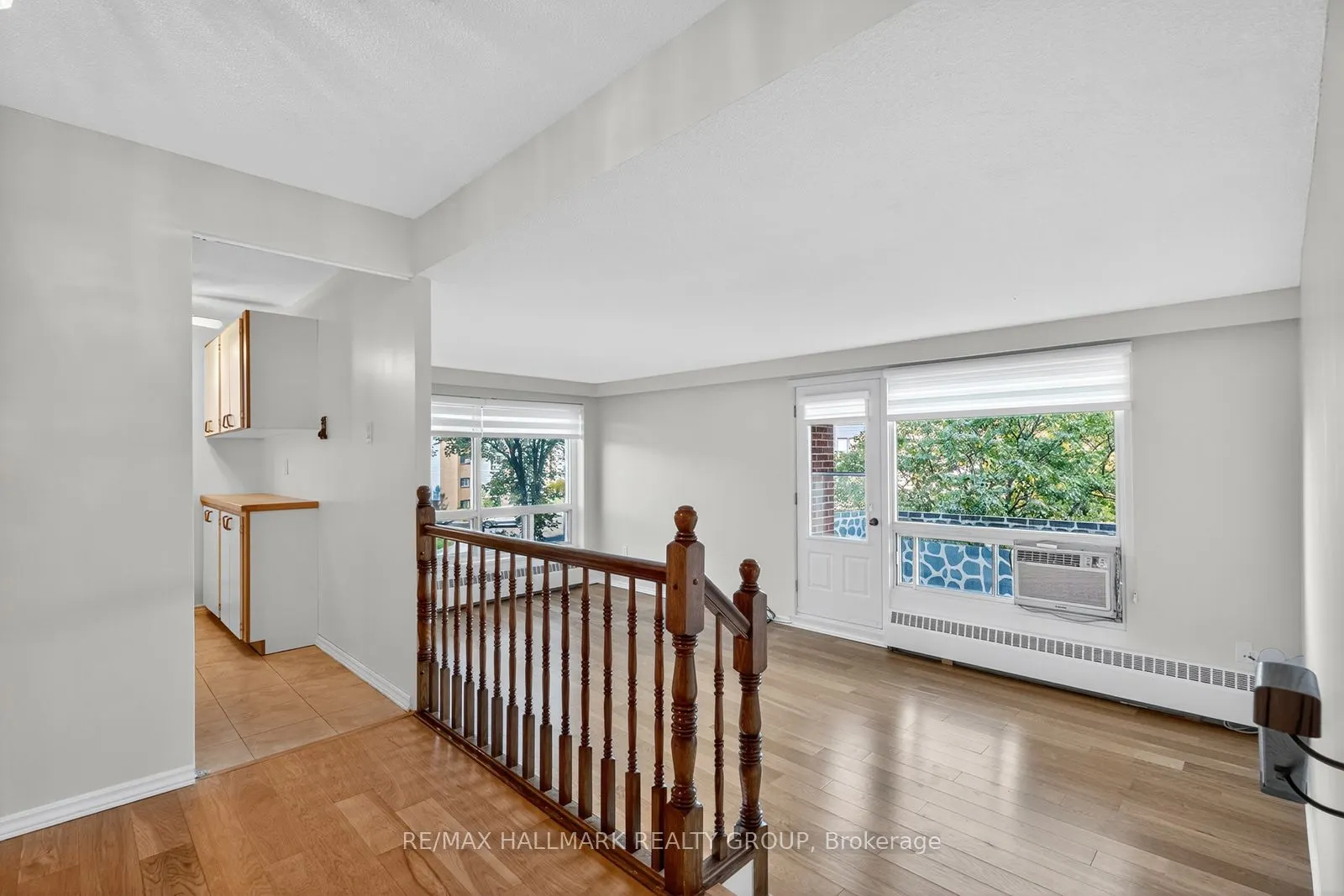 915 Elmsmere Road, #304