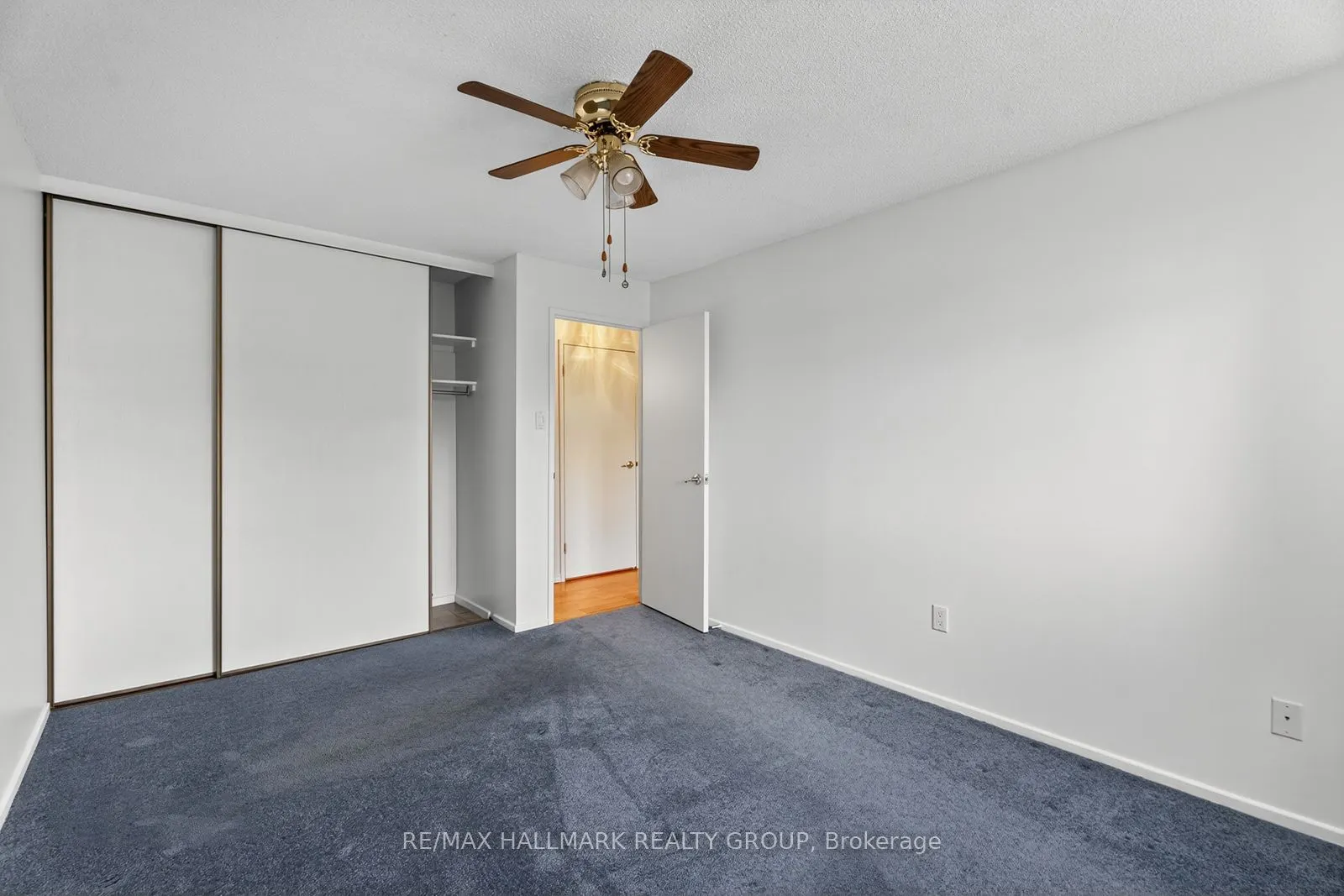 915 Elmsmere Road, #304