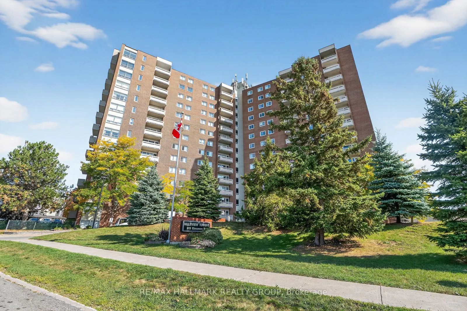 915 Elmsmere Road, #304